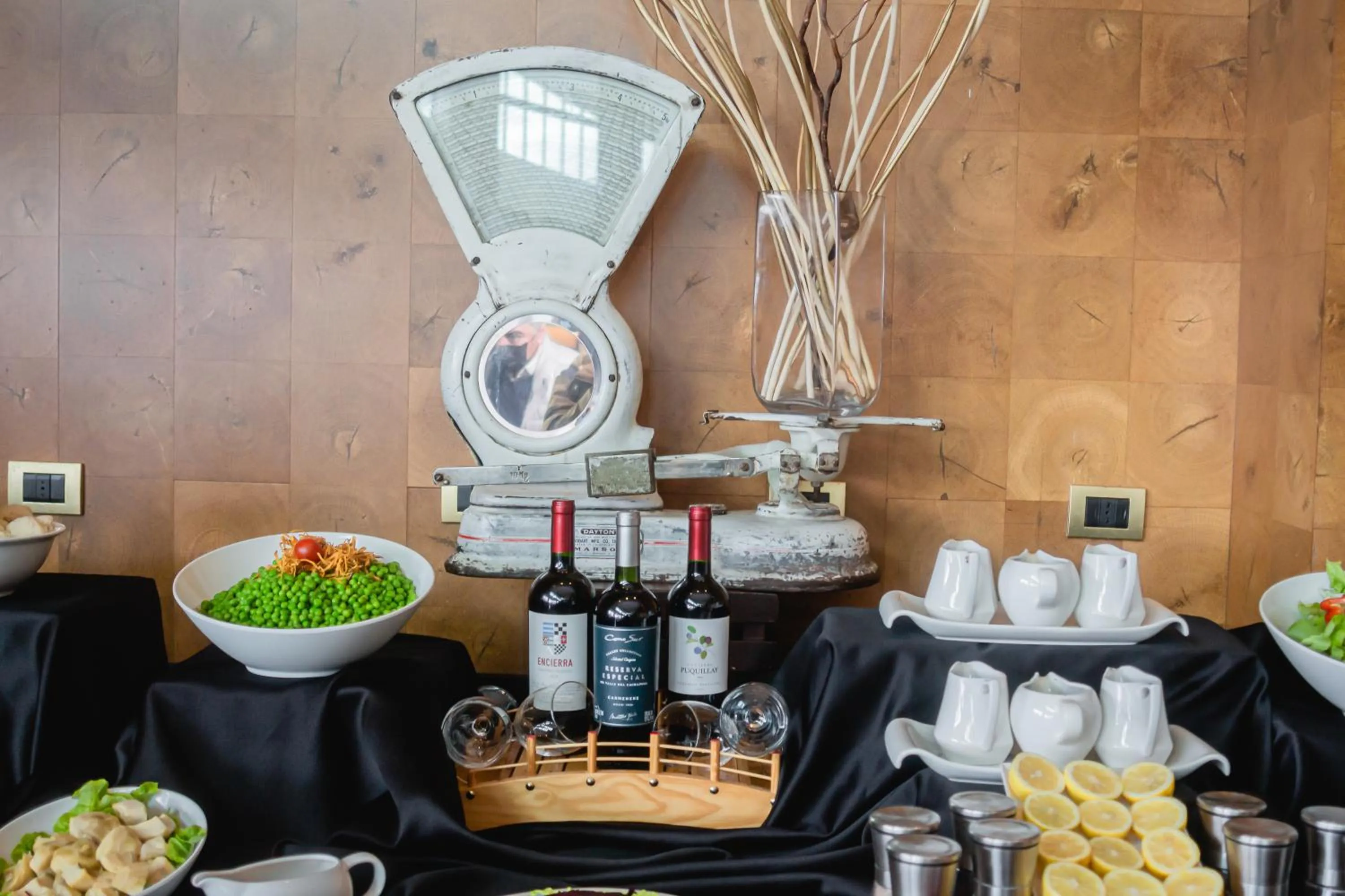 Restaurant/places to eat in Sonesta Hotel Osorno