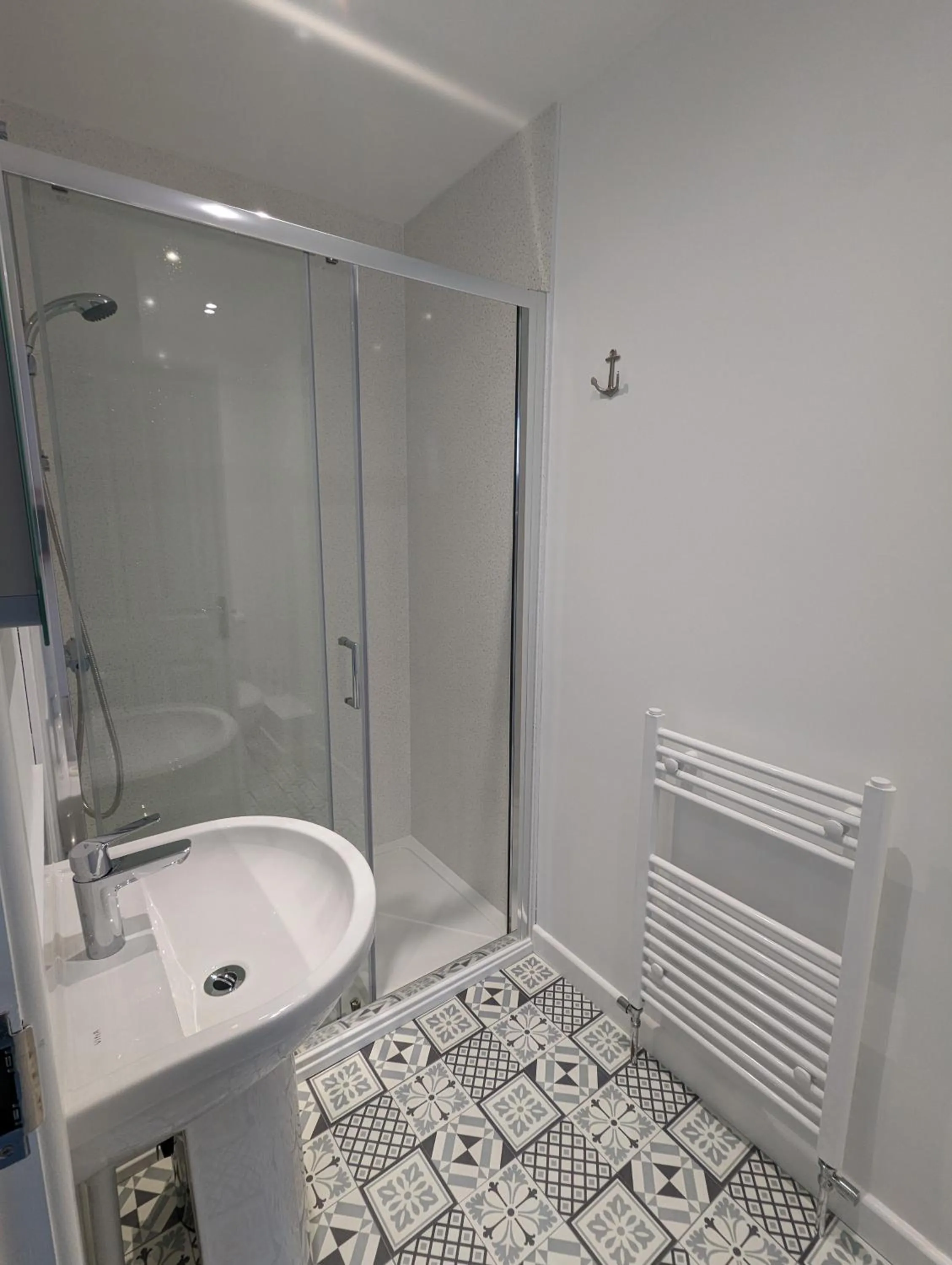 Shower in Acqua Beach Weymouth