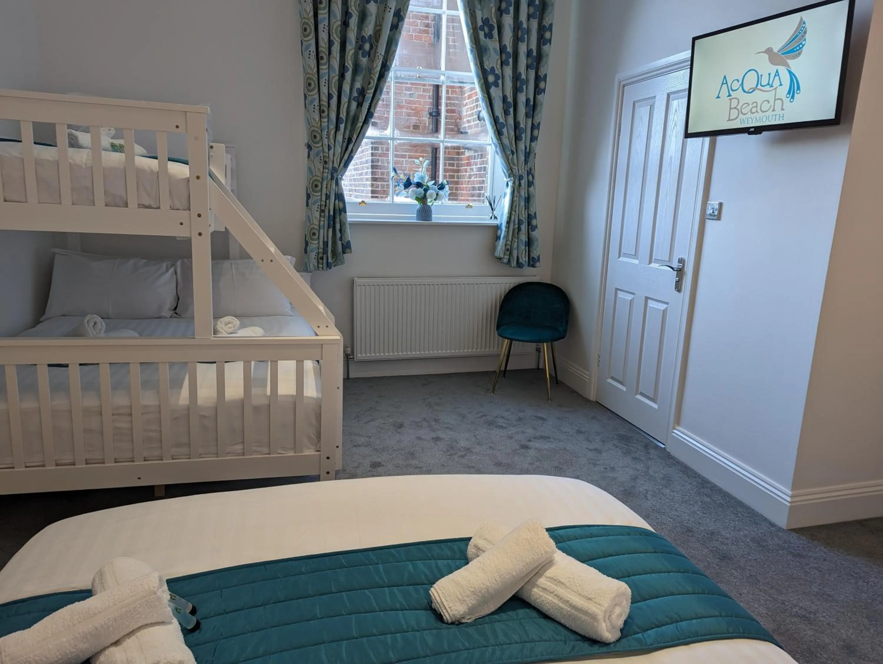 Bed in Acqua Beach Weymouth