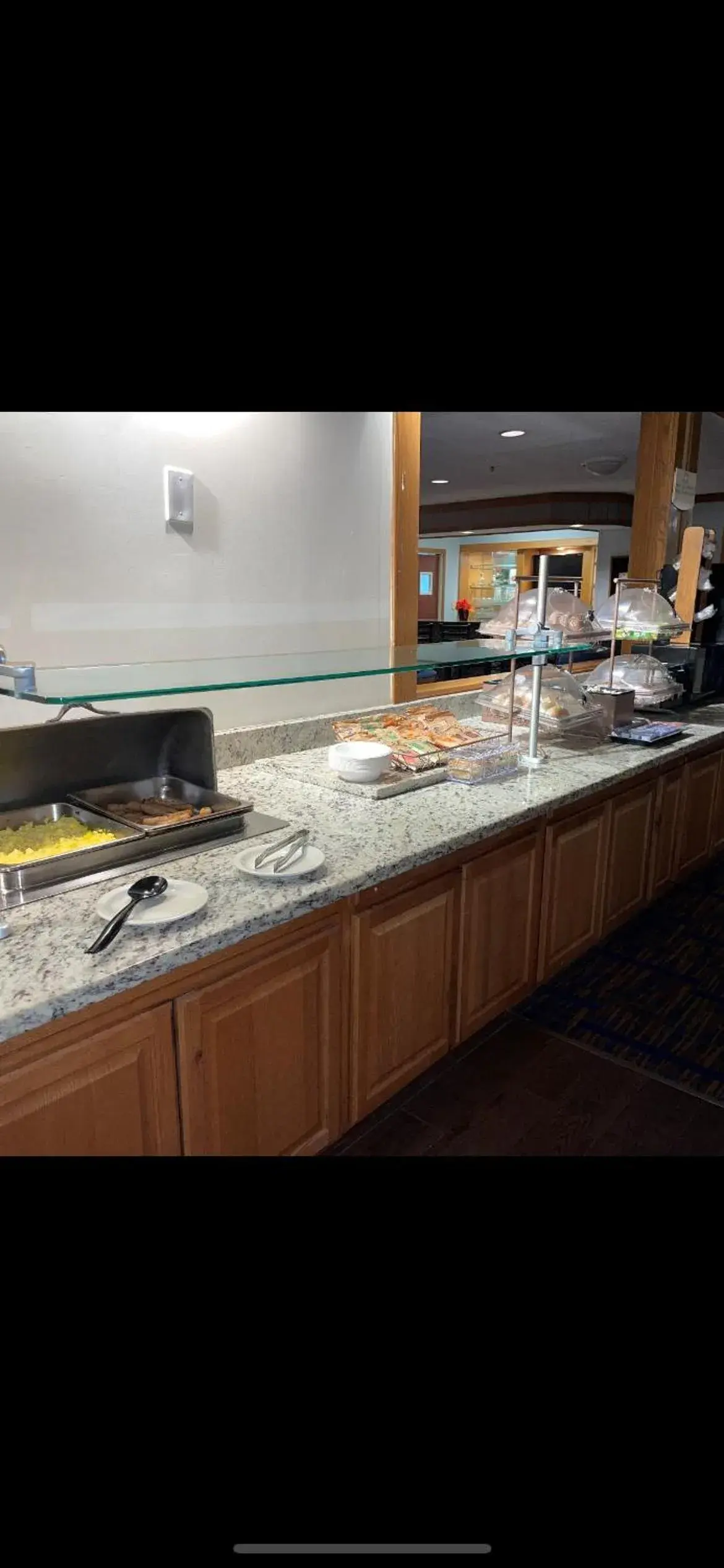 Breakfast in Clarion Inn Breakfast in Clarion Inn