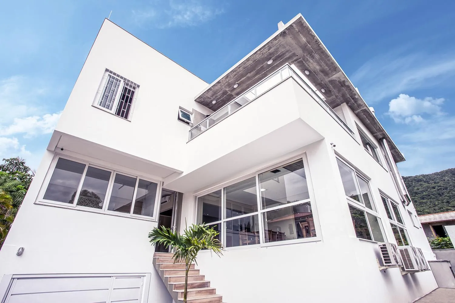 Property building in Pousada Native