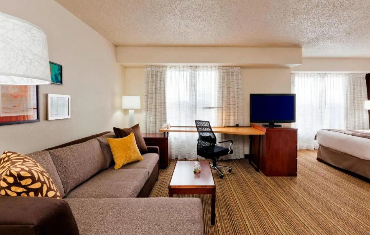 Living room, Bed in Residence Inn Merrillville