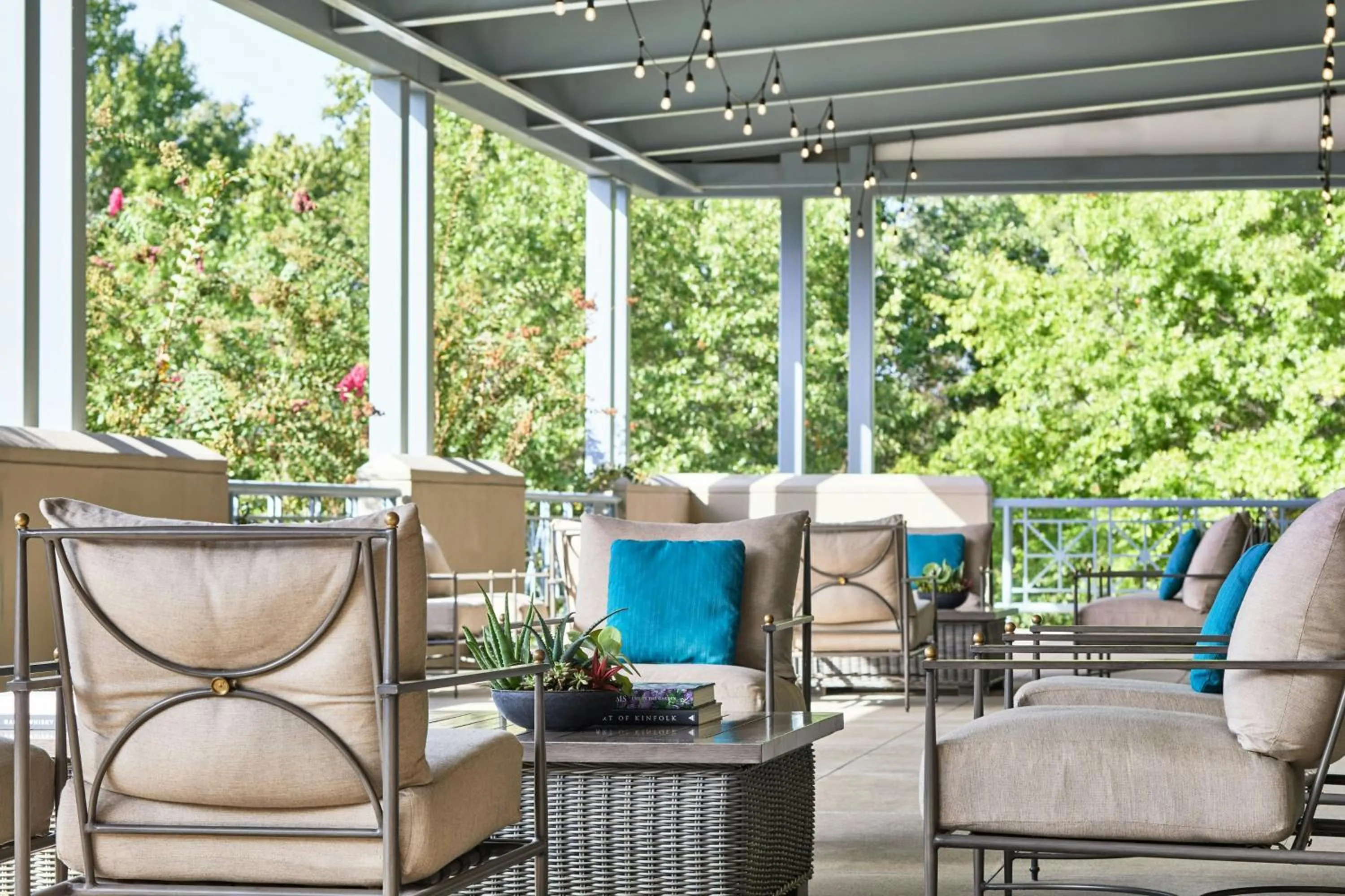 Meeting/conference room in Renaissance Shoals Resort & Spa