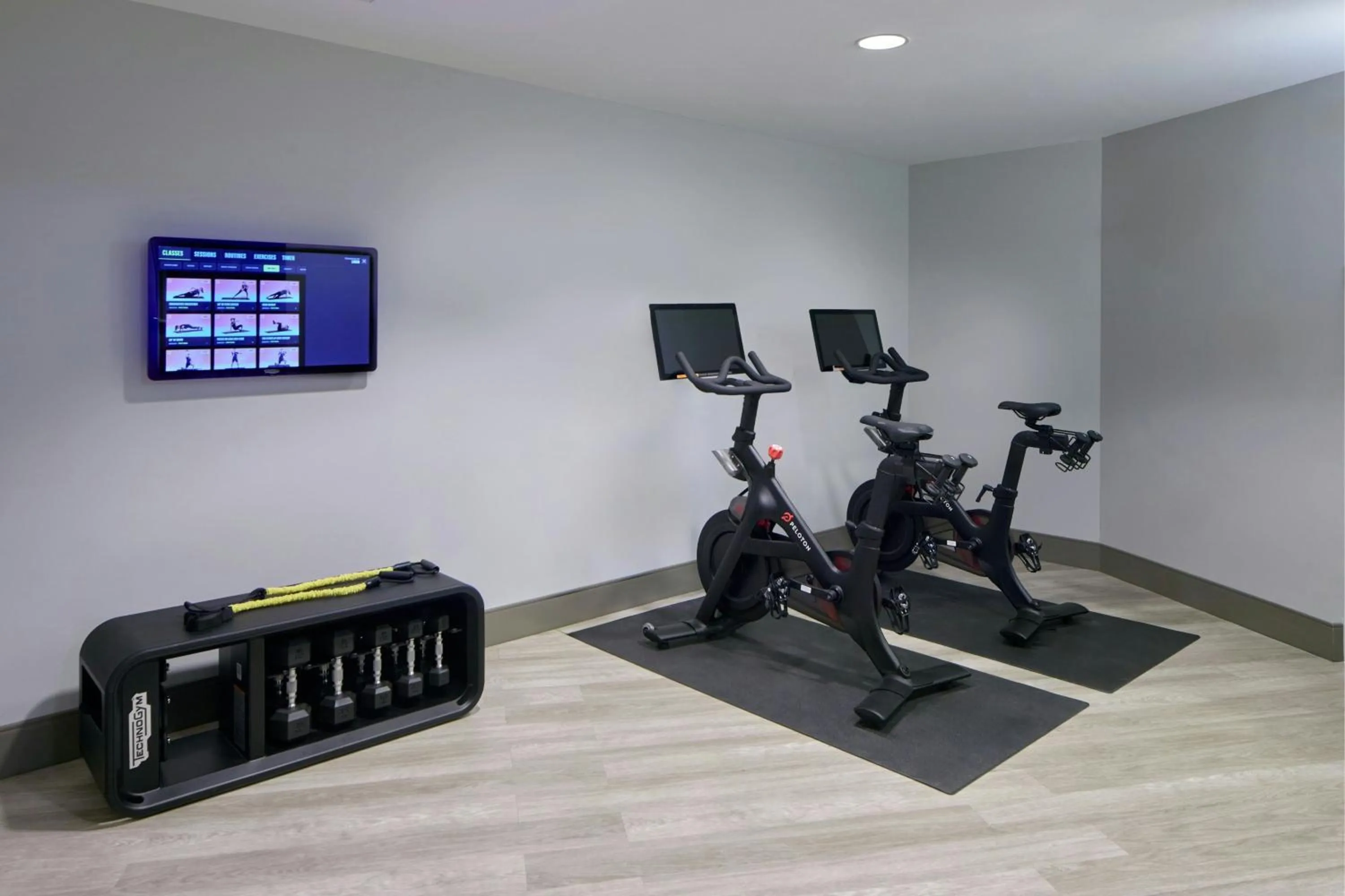Fitness centre/facilities in Renaissance Shoals Resort & Spa