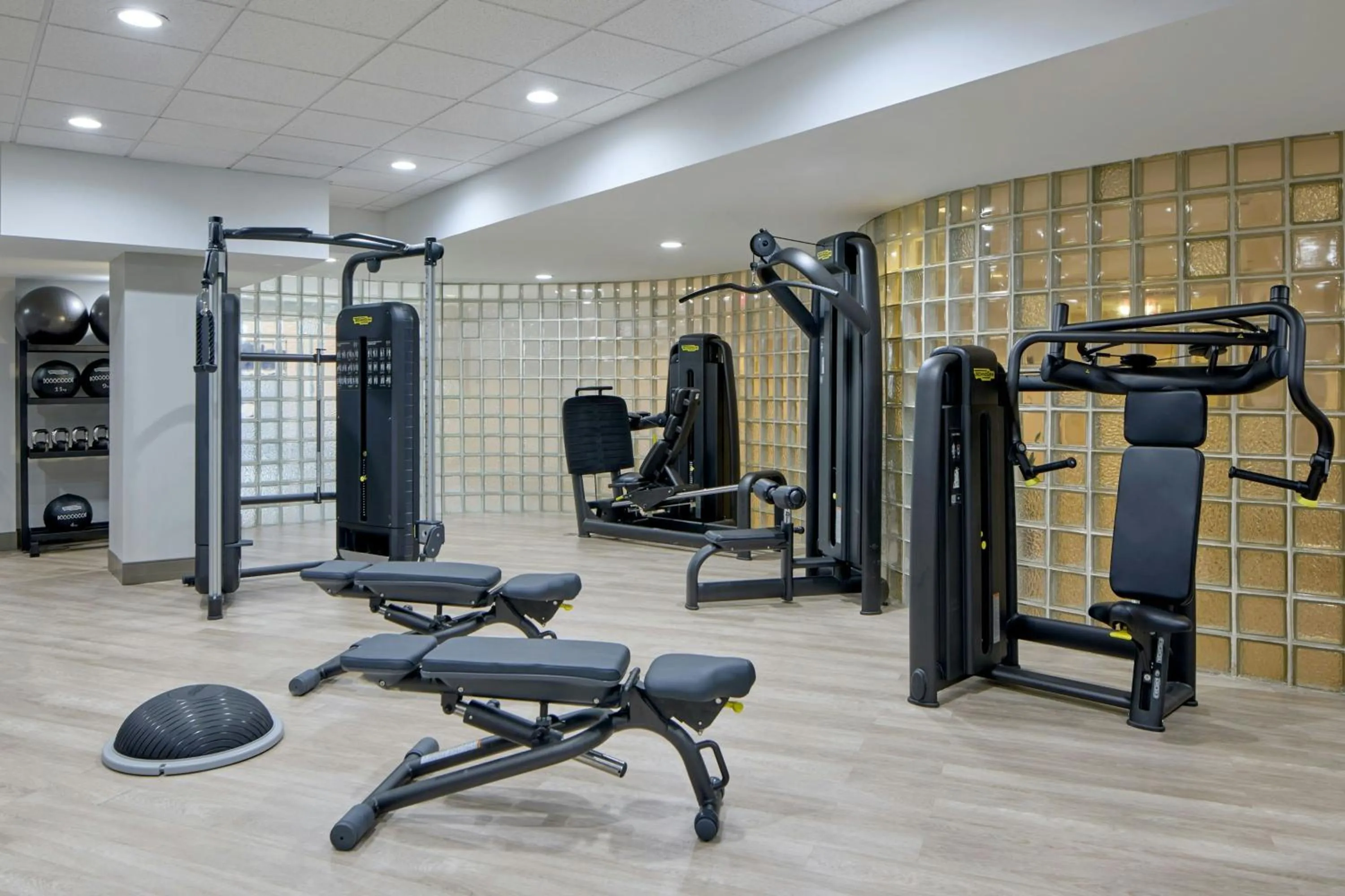 Fitness centre/facilities in Renaissance Shoals Resort & Spa