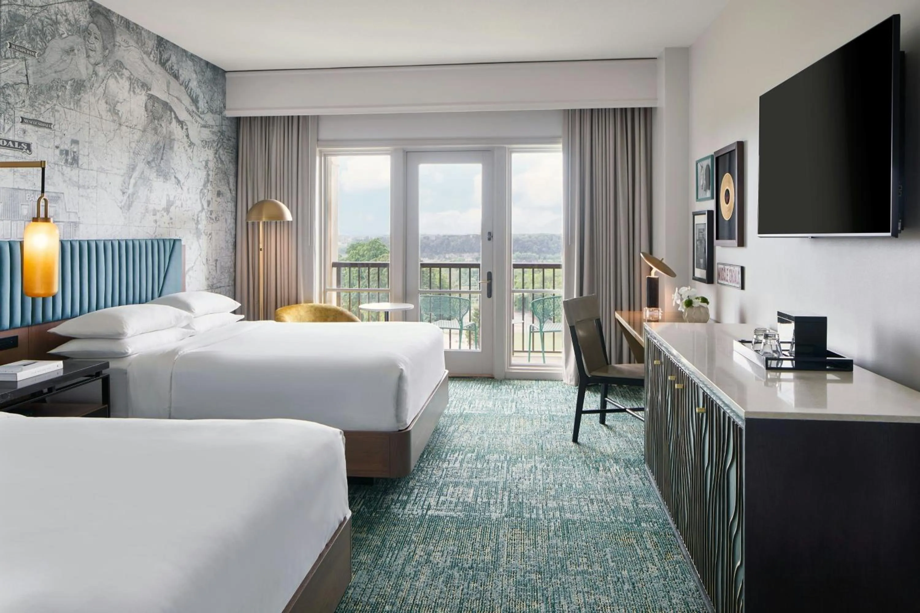 Photo of the whole room, Bed in Renaissance Shoals Resort & Spa