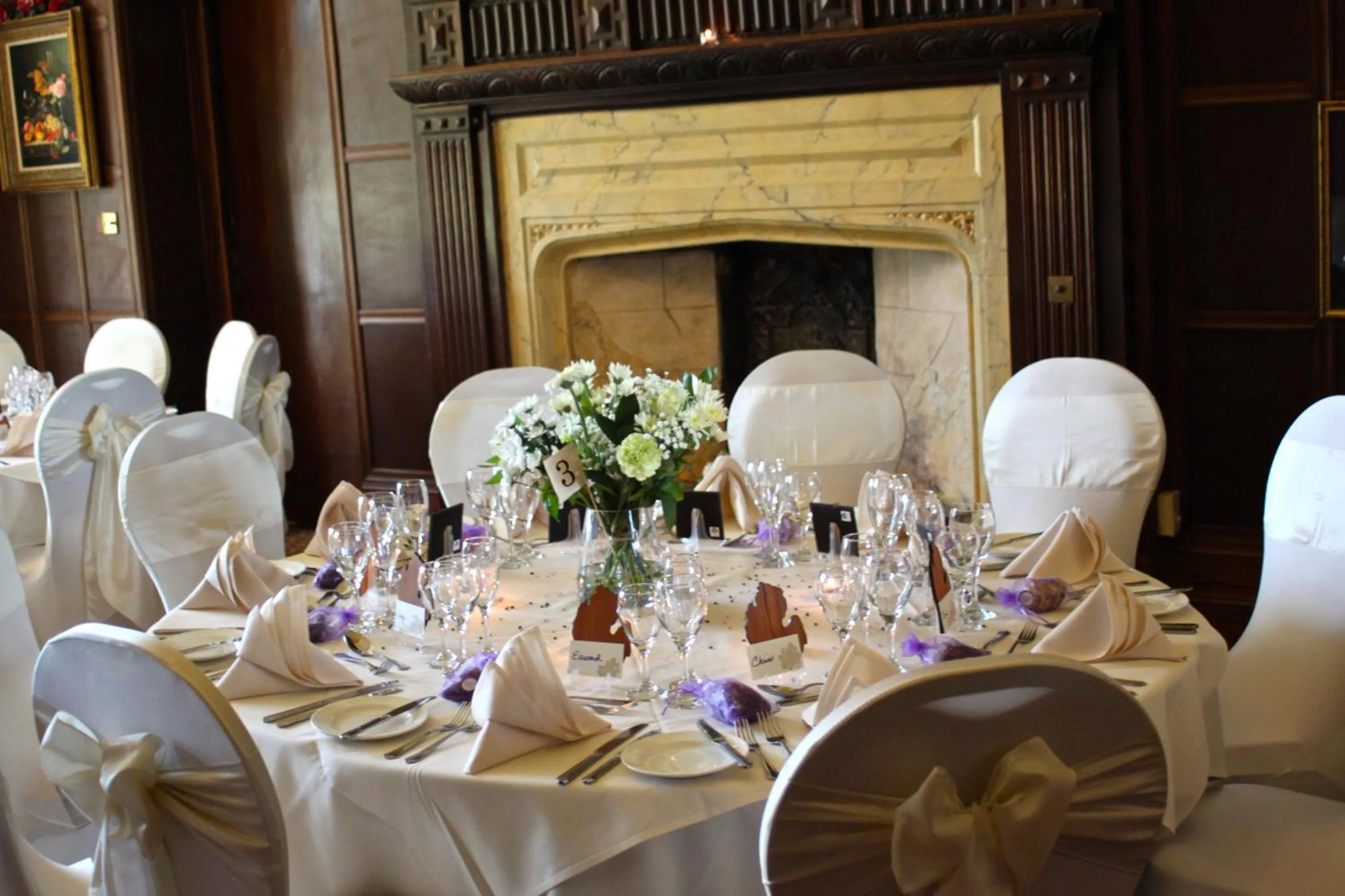 Restaurant/places to eat in Miskin Manor Hotel