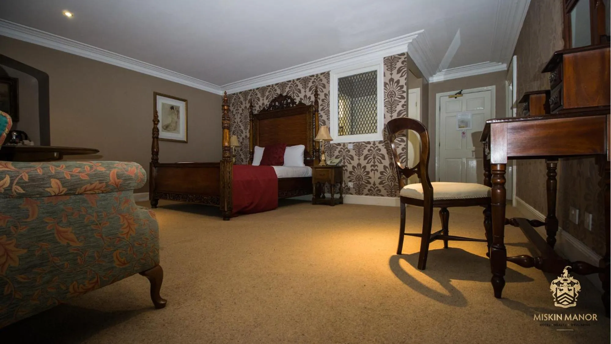 Photo of the whole room in Miskin Manor Hotel