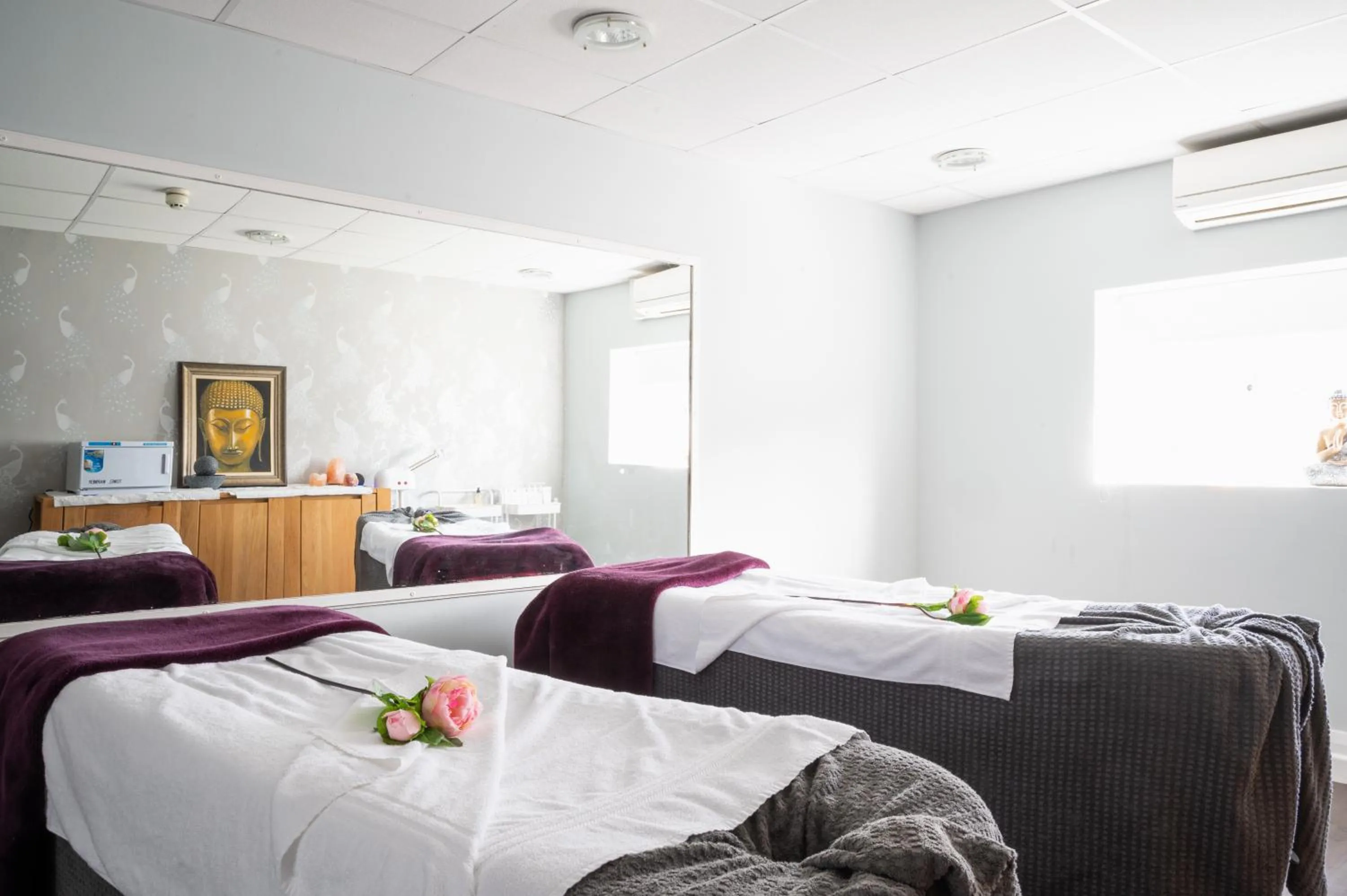 Property building in Miskin Manor Hotel