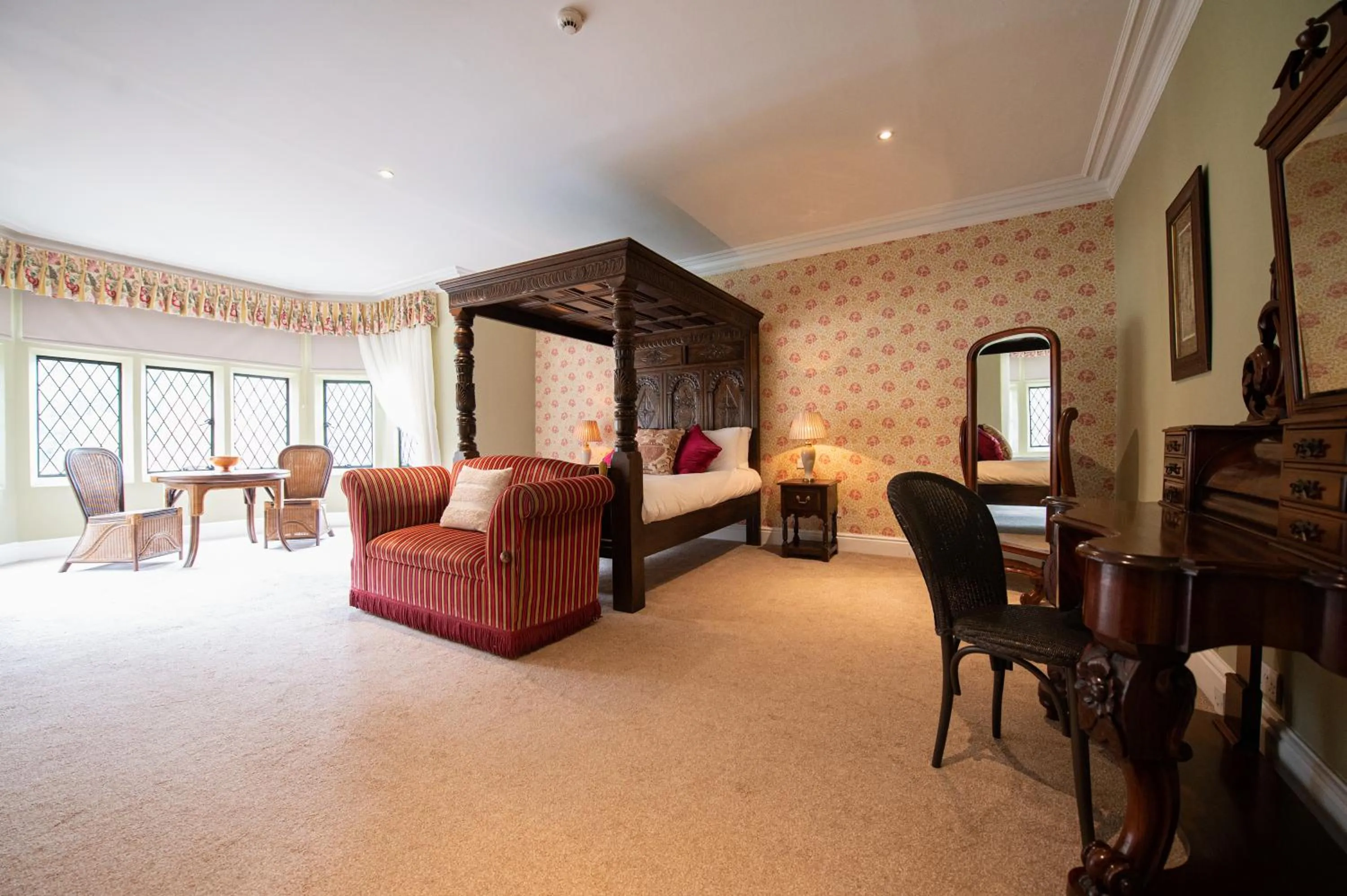 Property building in Miskin Manor Hotel