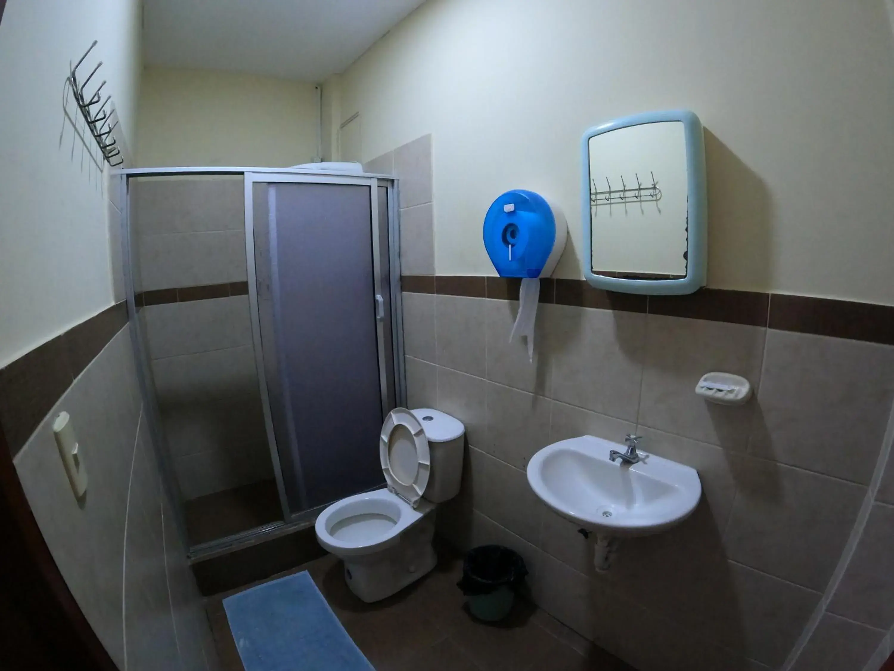 Classic Triple Room in Hostal El Naufrago 1 Classic Triple Room in Hostal El Naufrago 1