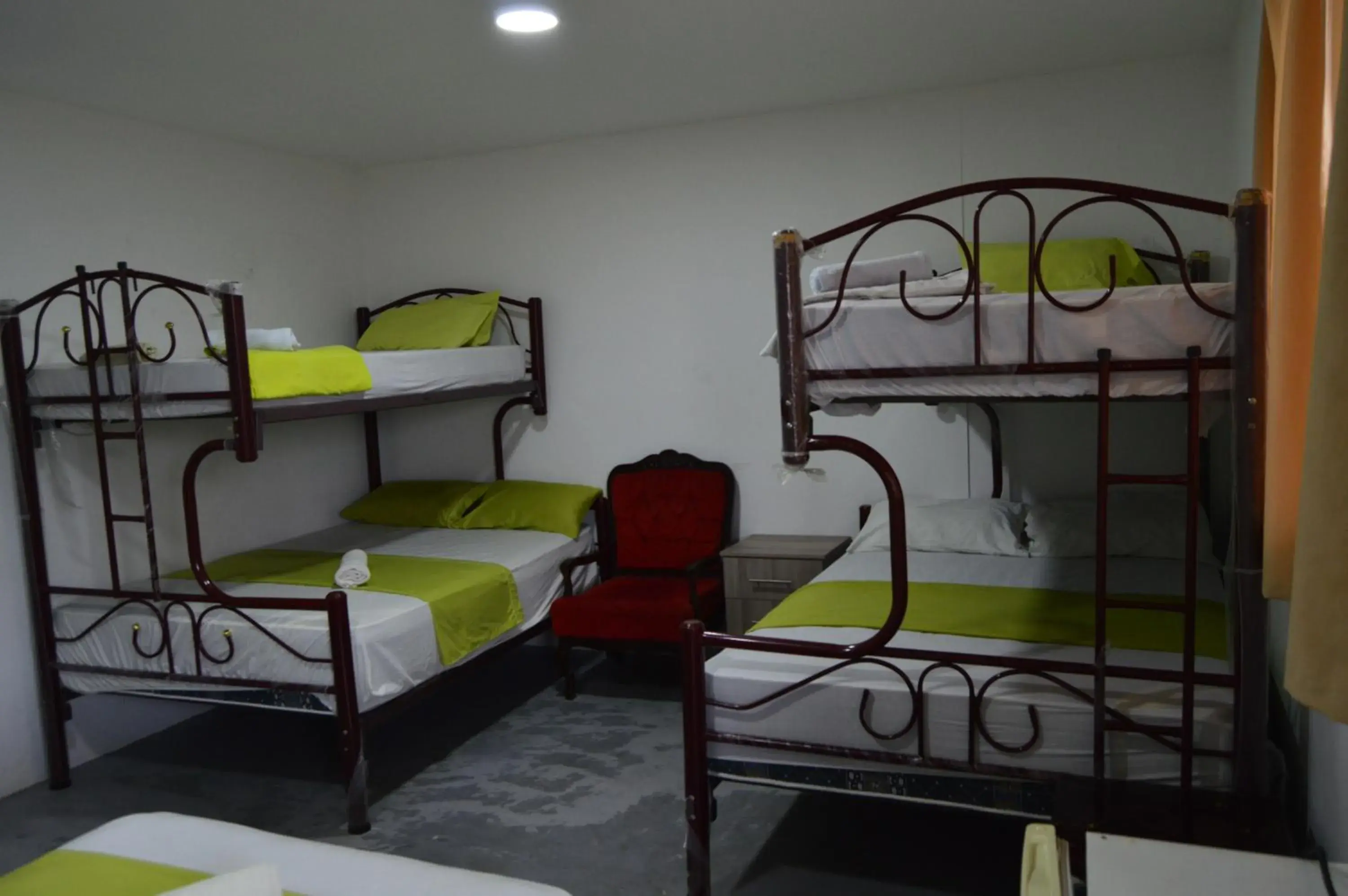 Twin Room - single occupancy in Hostal El Naufrago 1 Twin Room - single occupancy in Hostal El Naufrago 1