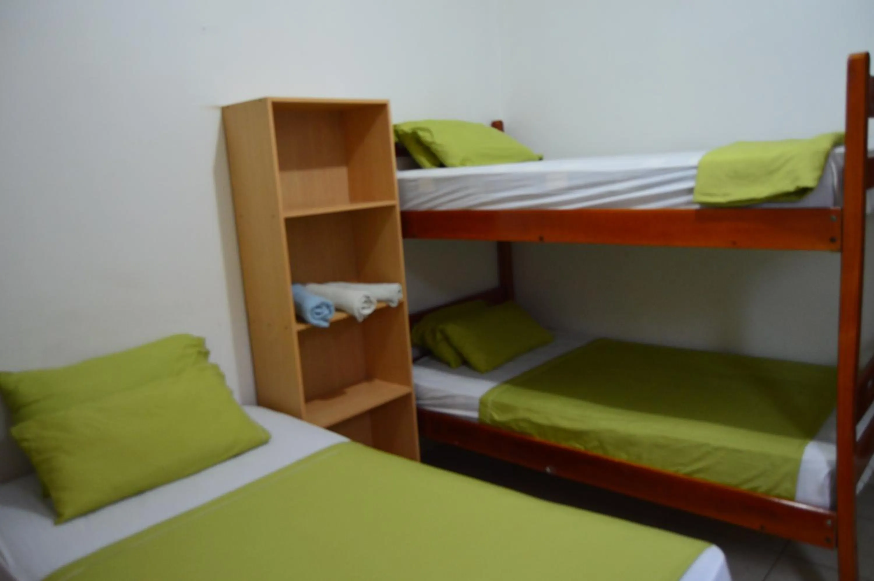 Classic Triple Room in Hostal El Naufrago 1