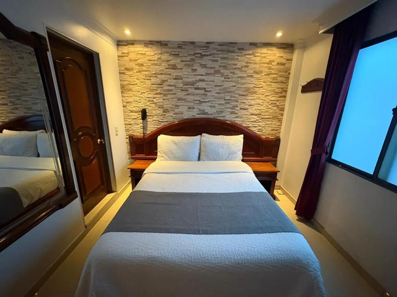 Bed in Lavid Hotel Palacio Real