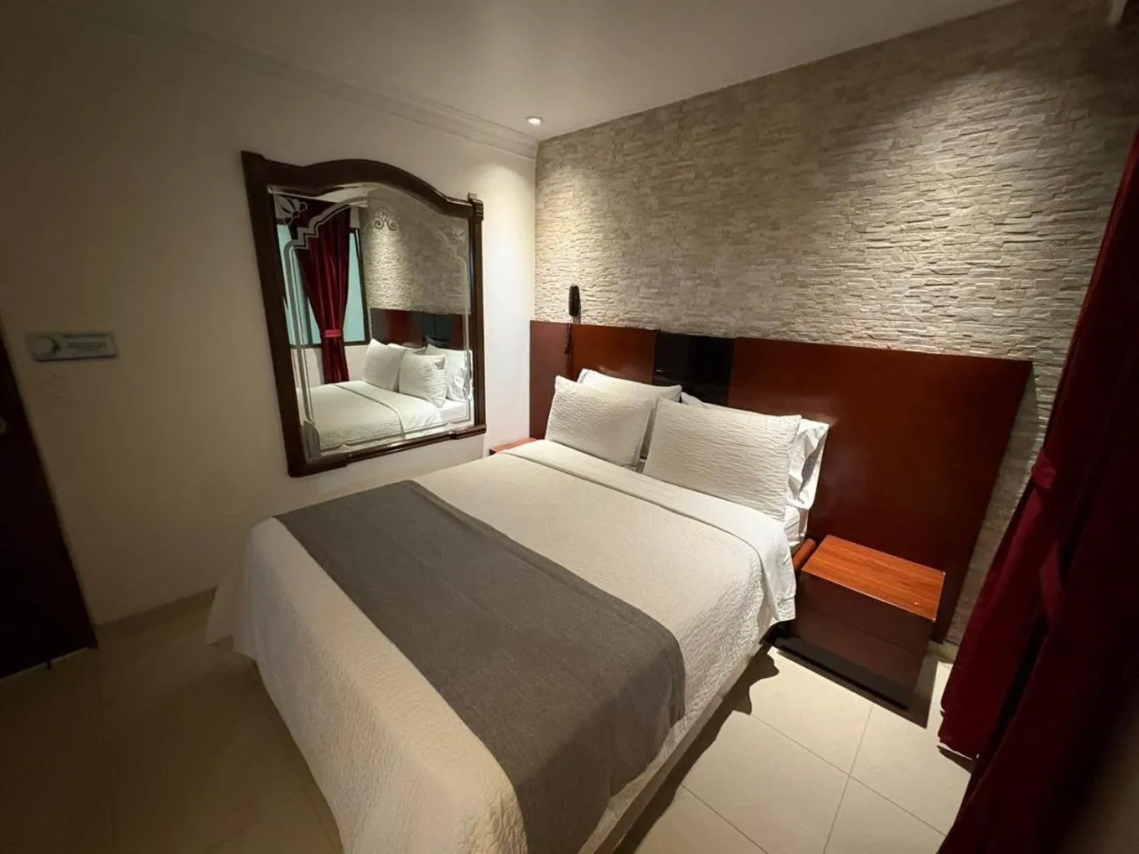 Bed in Lavid Hotel Palacio Real