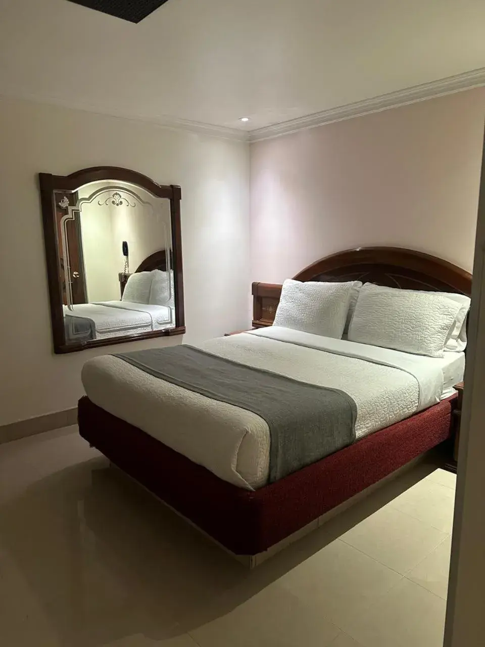 Superior Double Room in Lavid Hotel Palacio Real Superior Double Room in Lavid Hotel Palacio Real