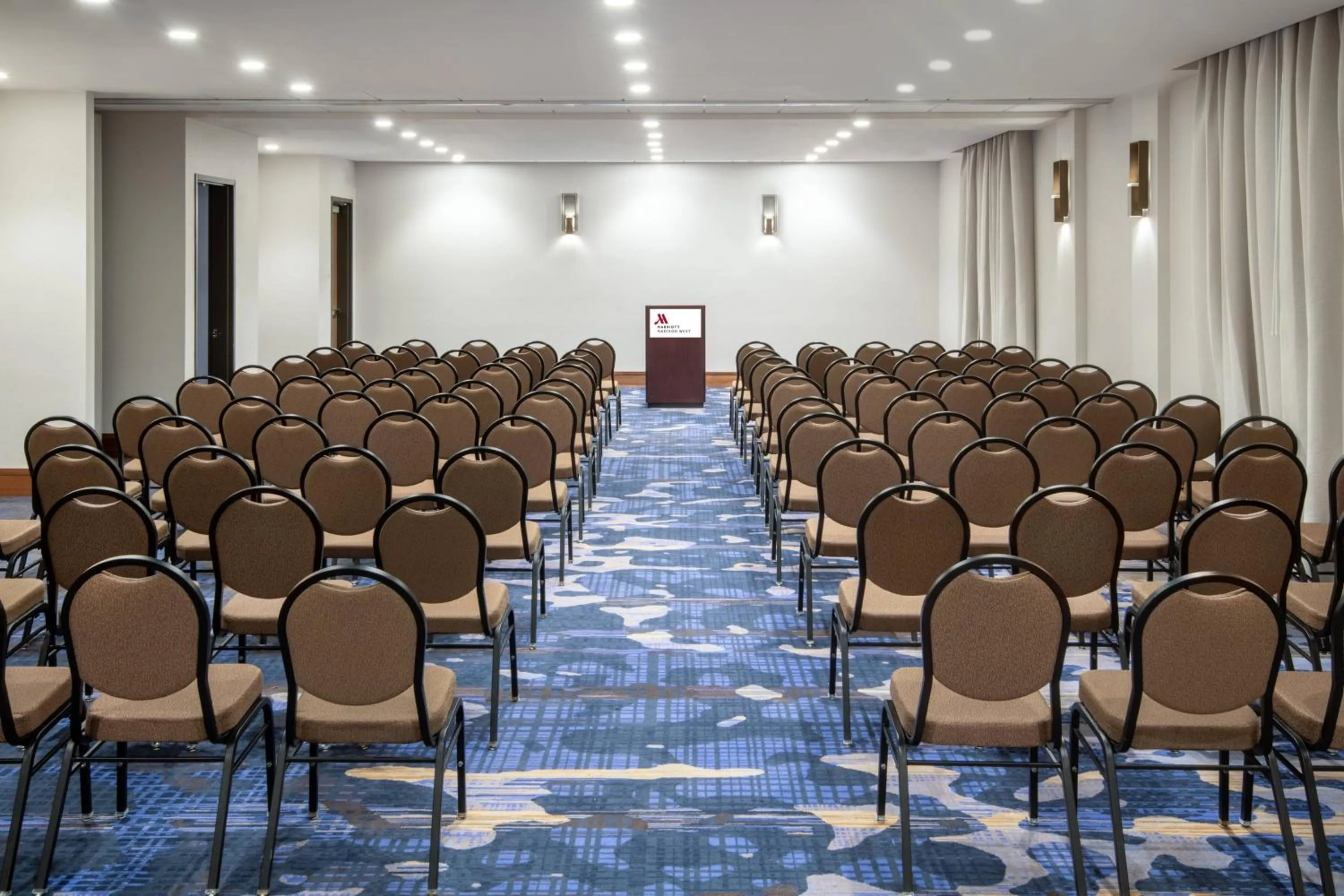 Meeting/conference room in Madison Marriott West