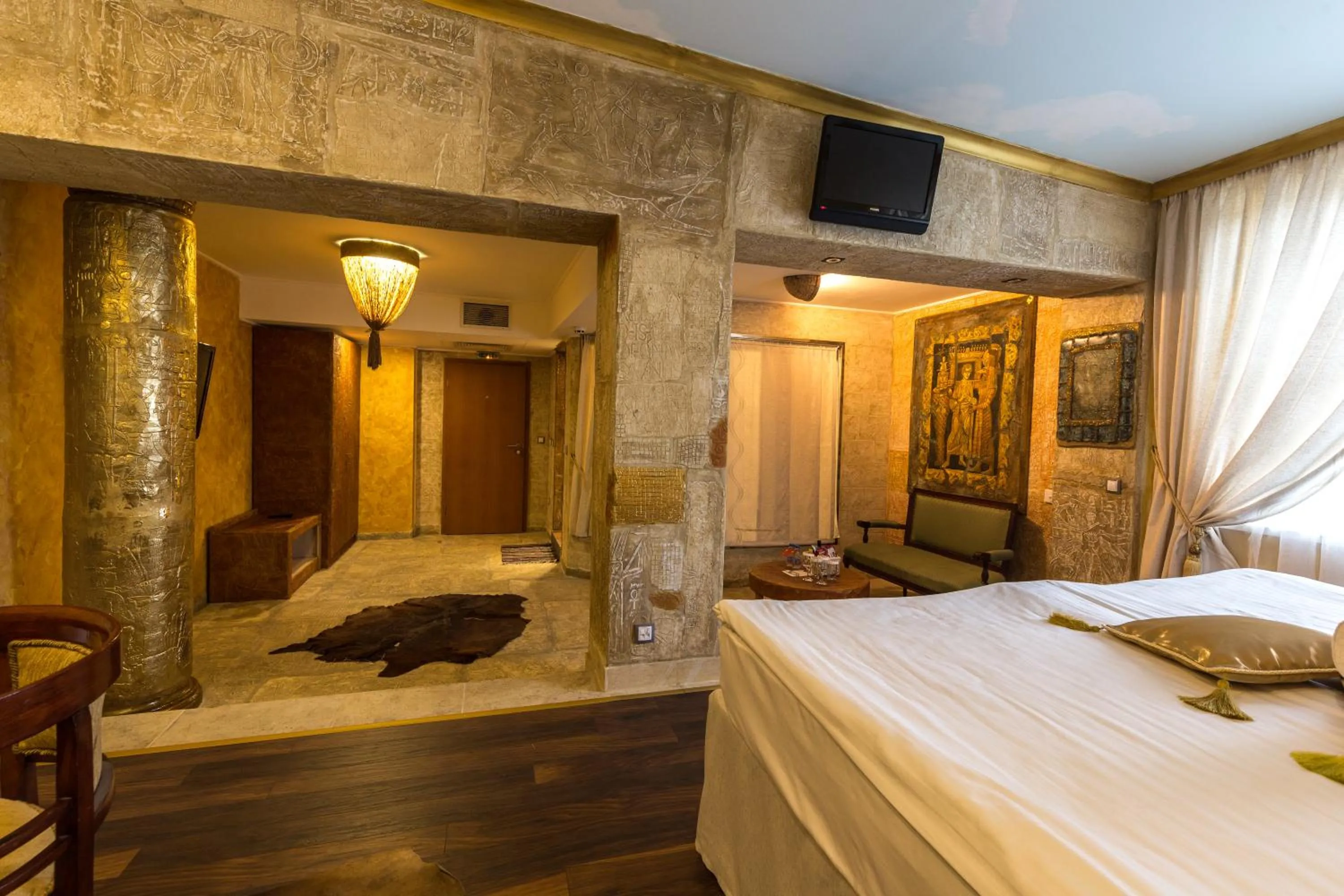 Bed in Diplomat Plaza Hotel & Resort