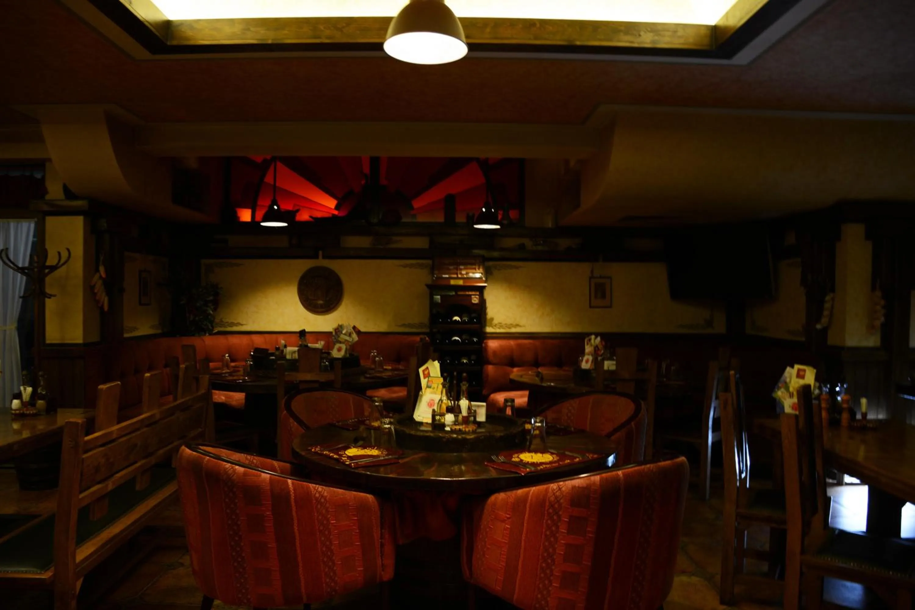 Restaurant/places to eat in Diplomat Plaza Hotel & Resort