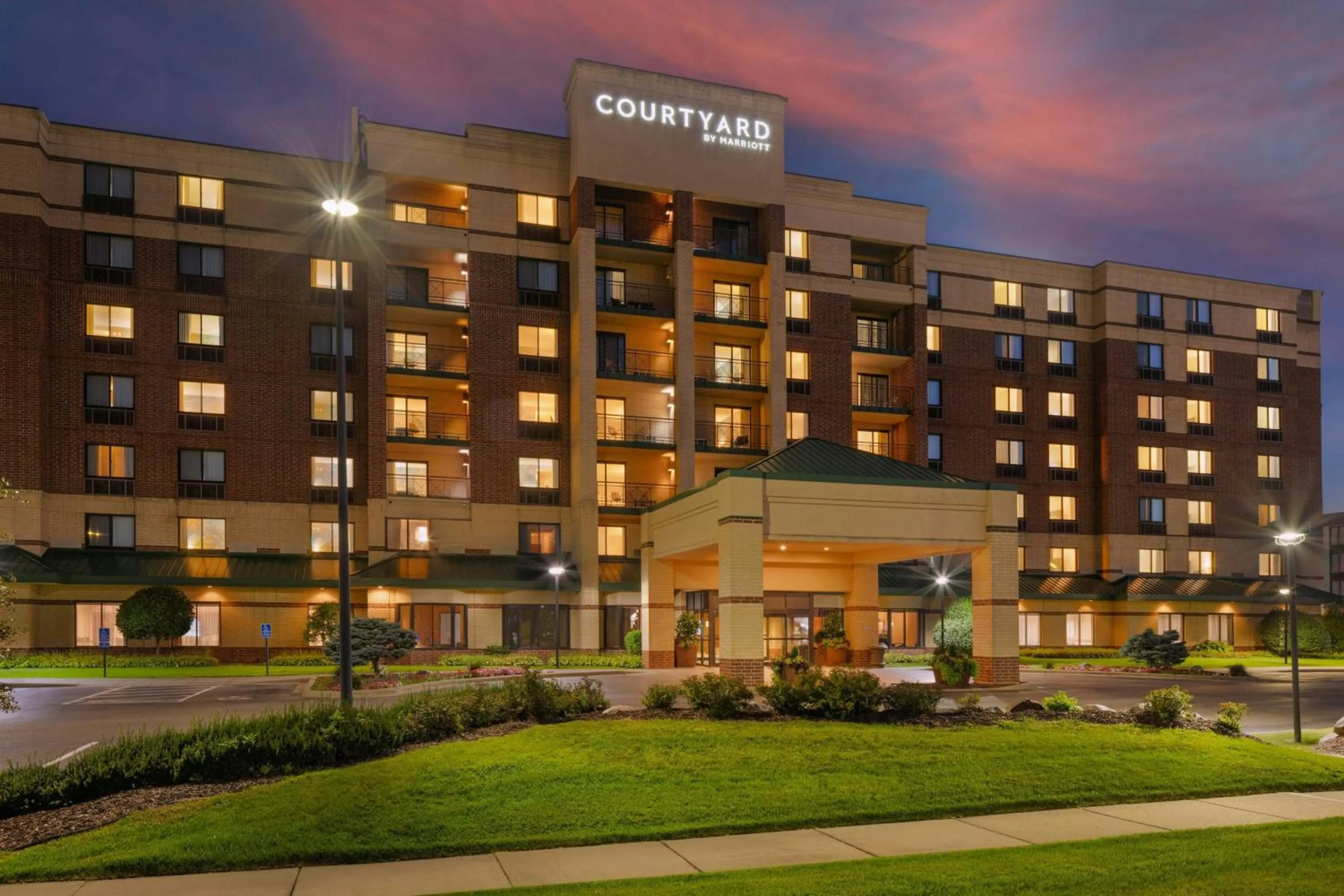 Property building in Courtyard by Marriott Bloomington Mall of America