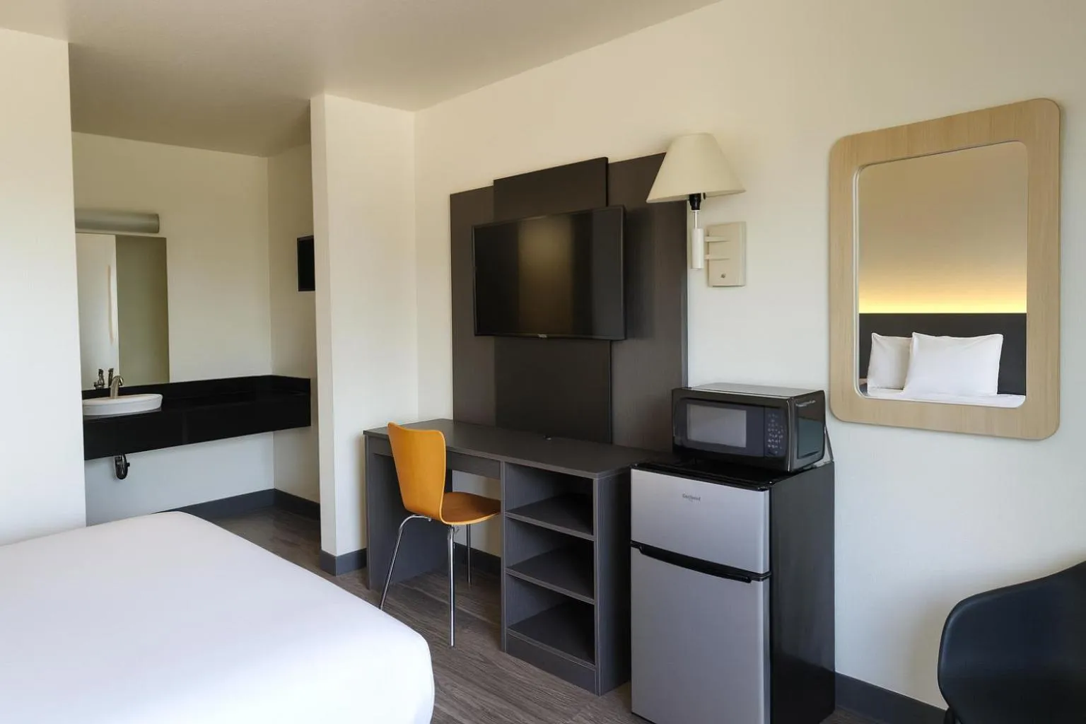 Bed in Motel 6-Roseville, MN - Minneapolis North