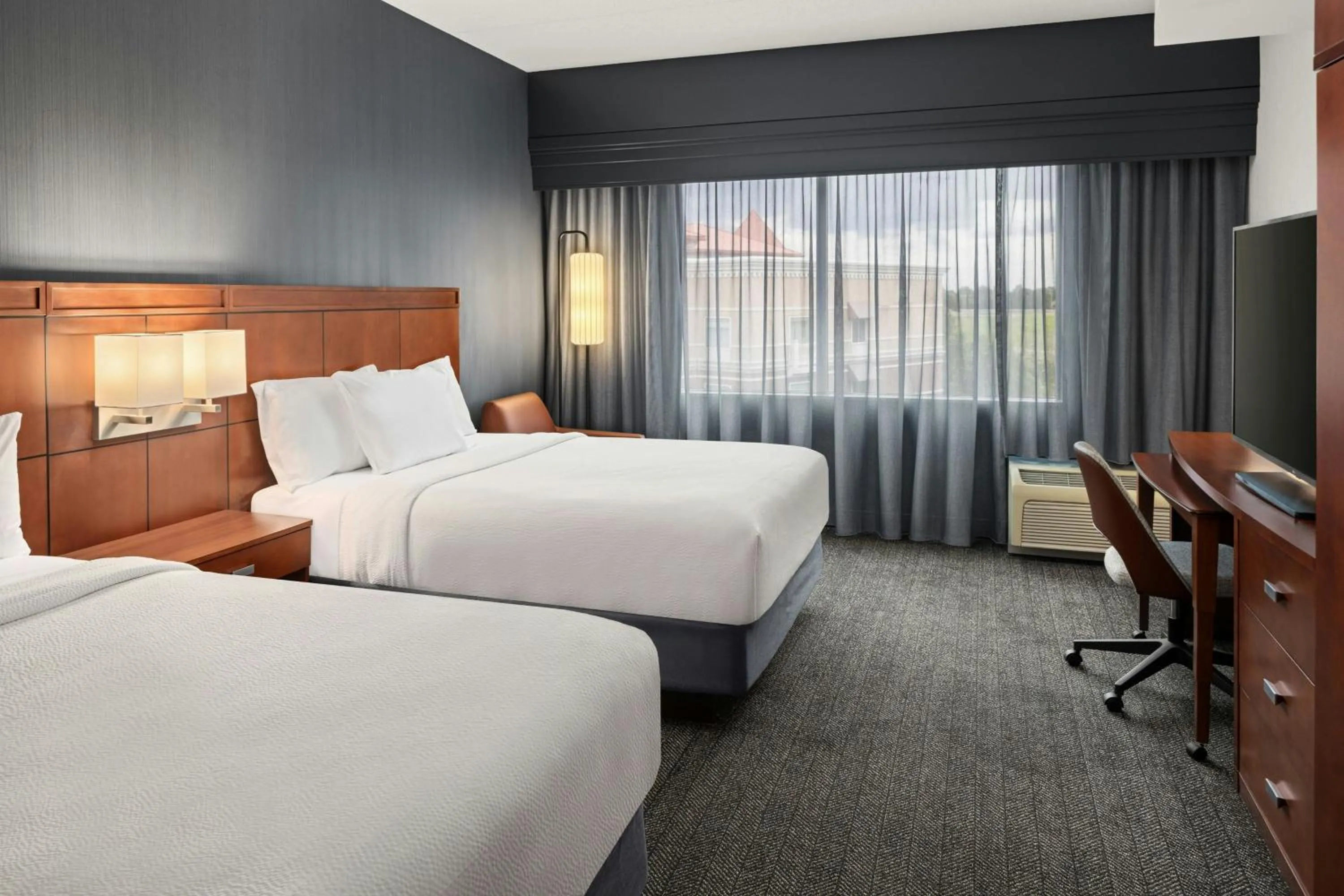 Photo of the whole room, Bed in Courtyard Minneapolis Maple Grove Arbor Lakes