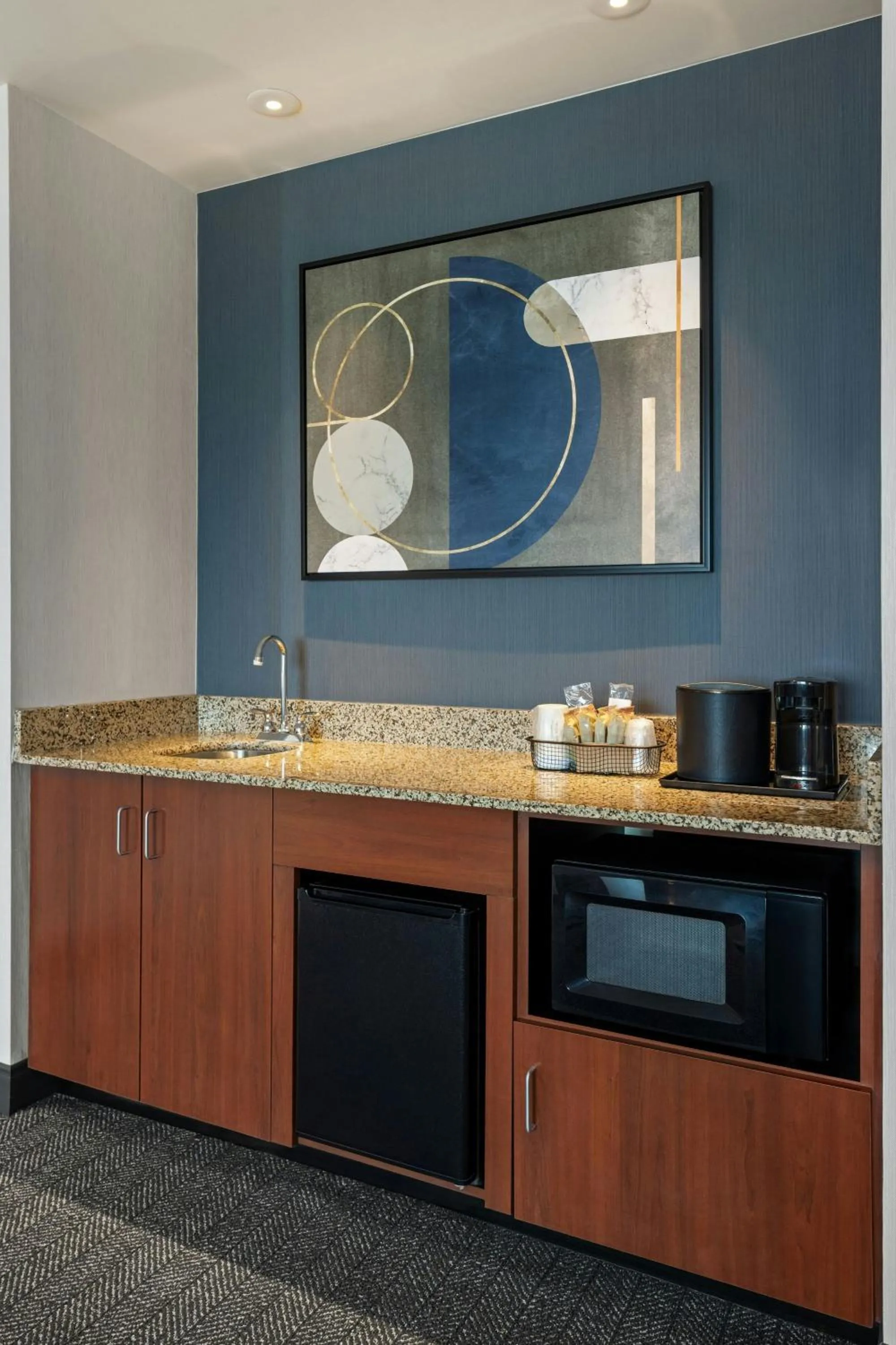 Lounge or bar in Courtyard Minneapolis Maple Grove Arbor Lakes