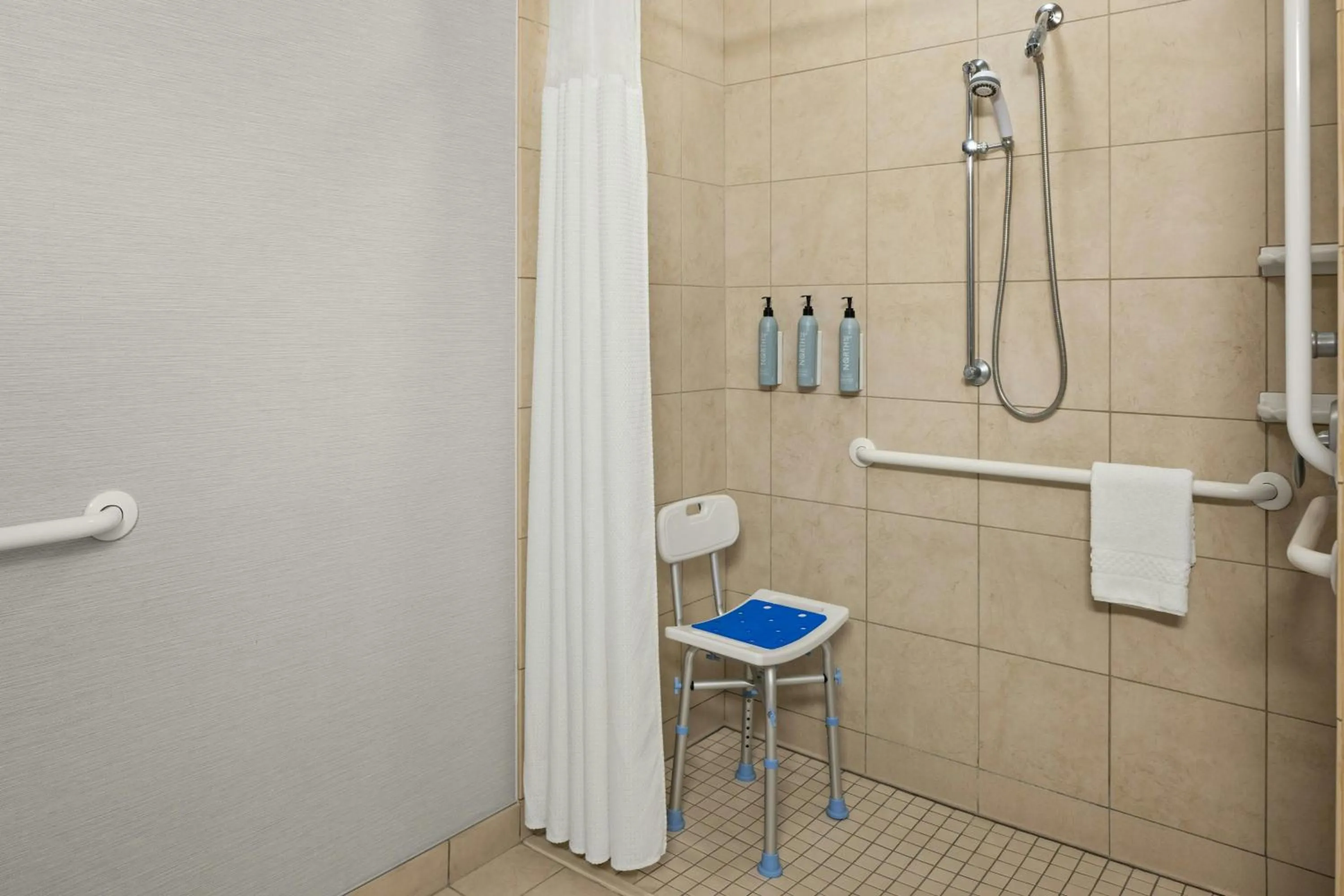 Bathroom in Courtyard Minneapolis Maple Grove Arbor Lakes