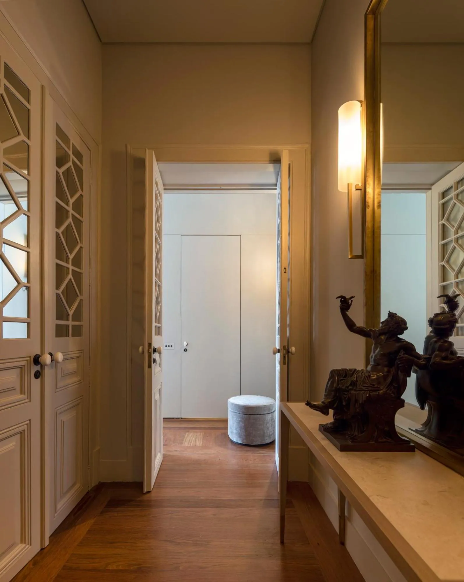 Decorative detail in Verride Palácio Santa Catarina