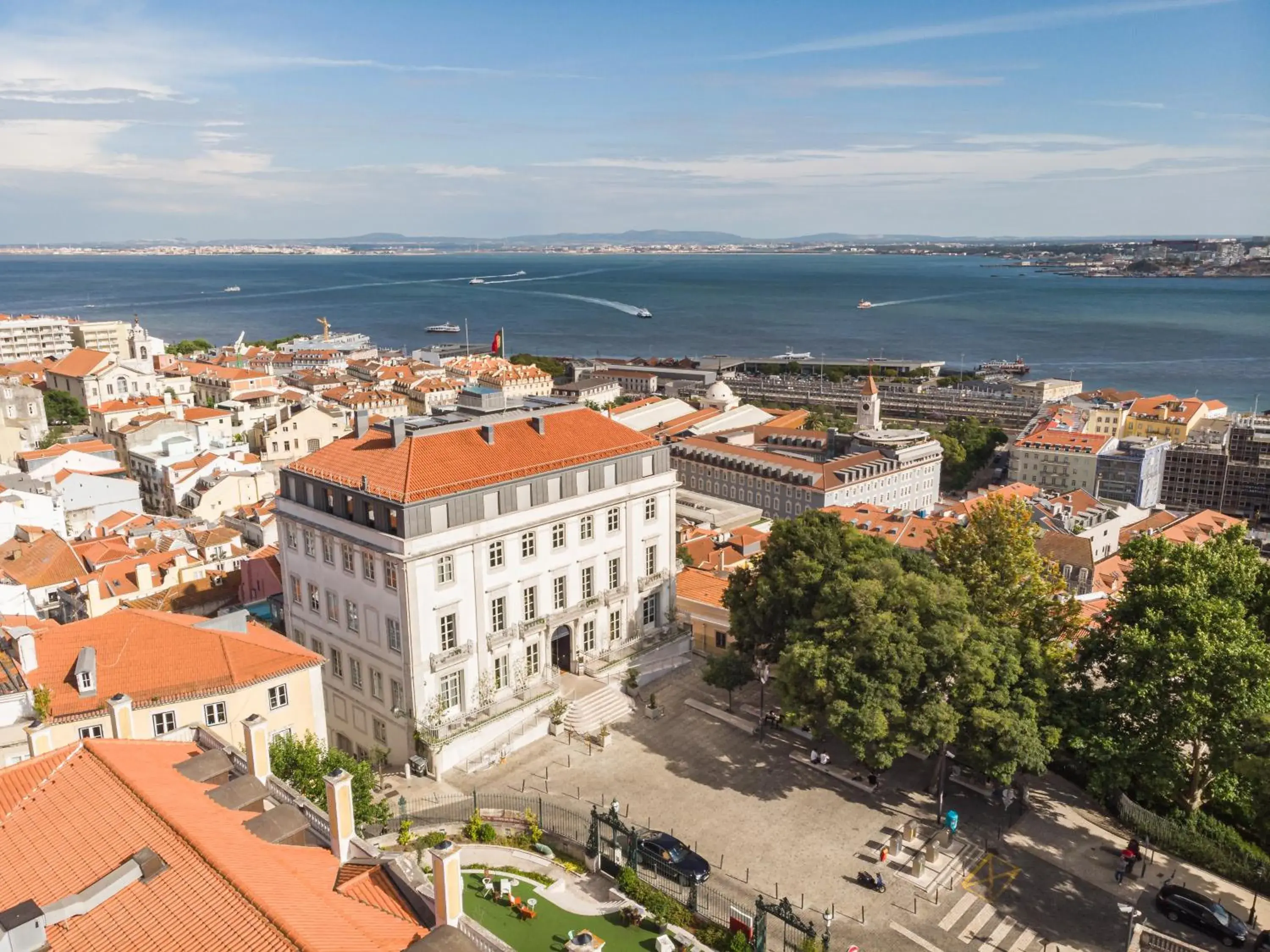 Property building in Verride Palácio Santa Catarina Property building in Verride Palácio Santa Catarina