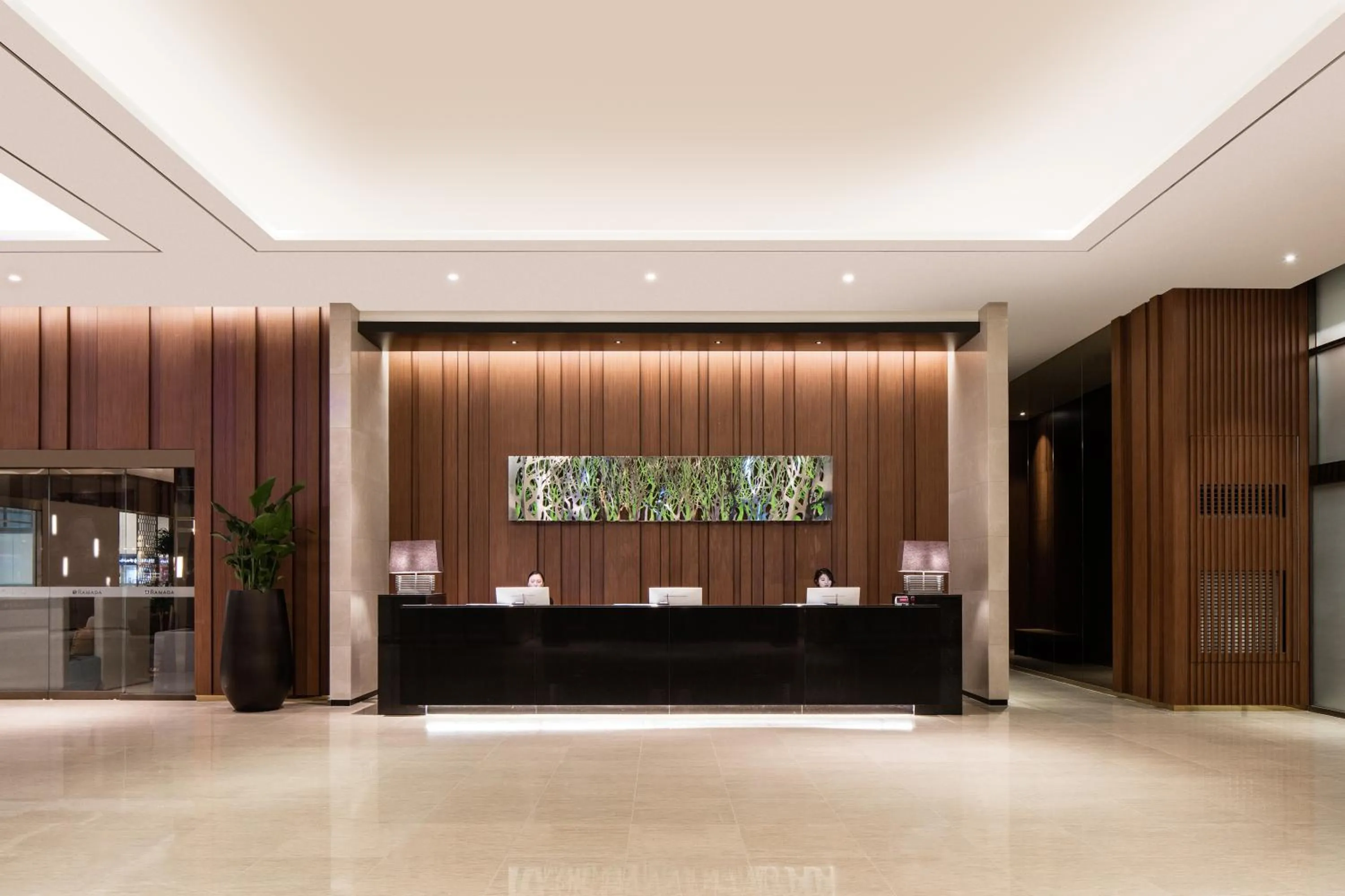 Lobby or reception in Ramada by Wyndham Seoul Sindorim