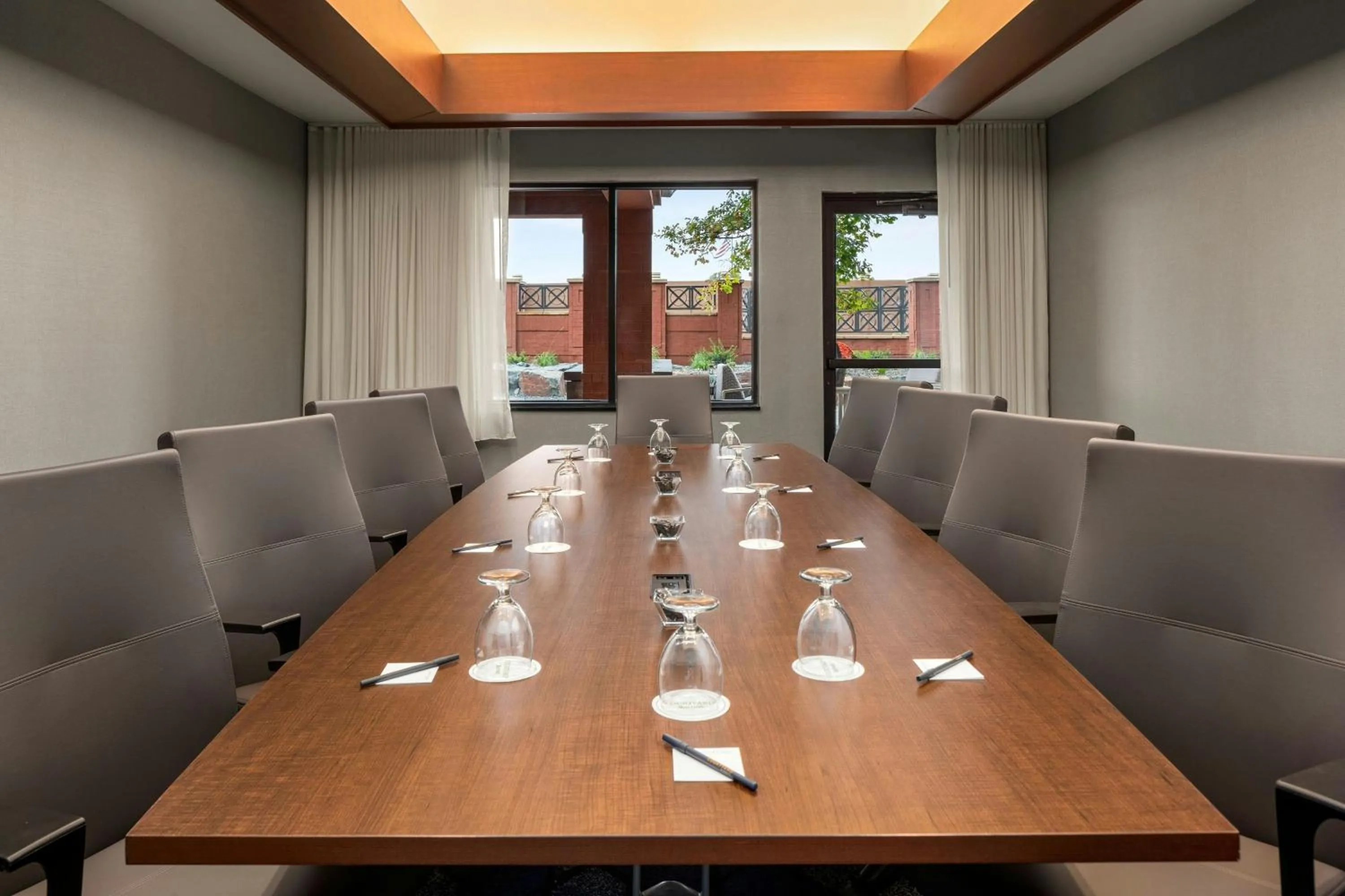 Meeting/conference room in Courtyard Minneapolis St. Paul/Roseville