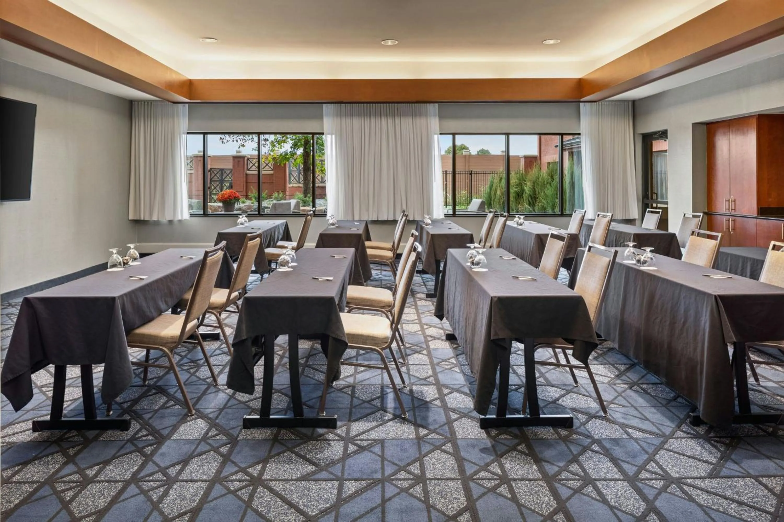 Meeting/conference room in Courtyard Minneapolis St. Paul/Roseville