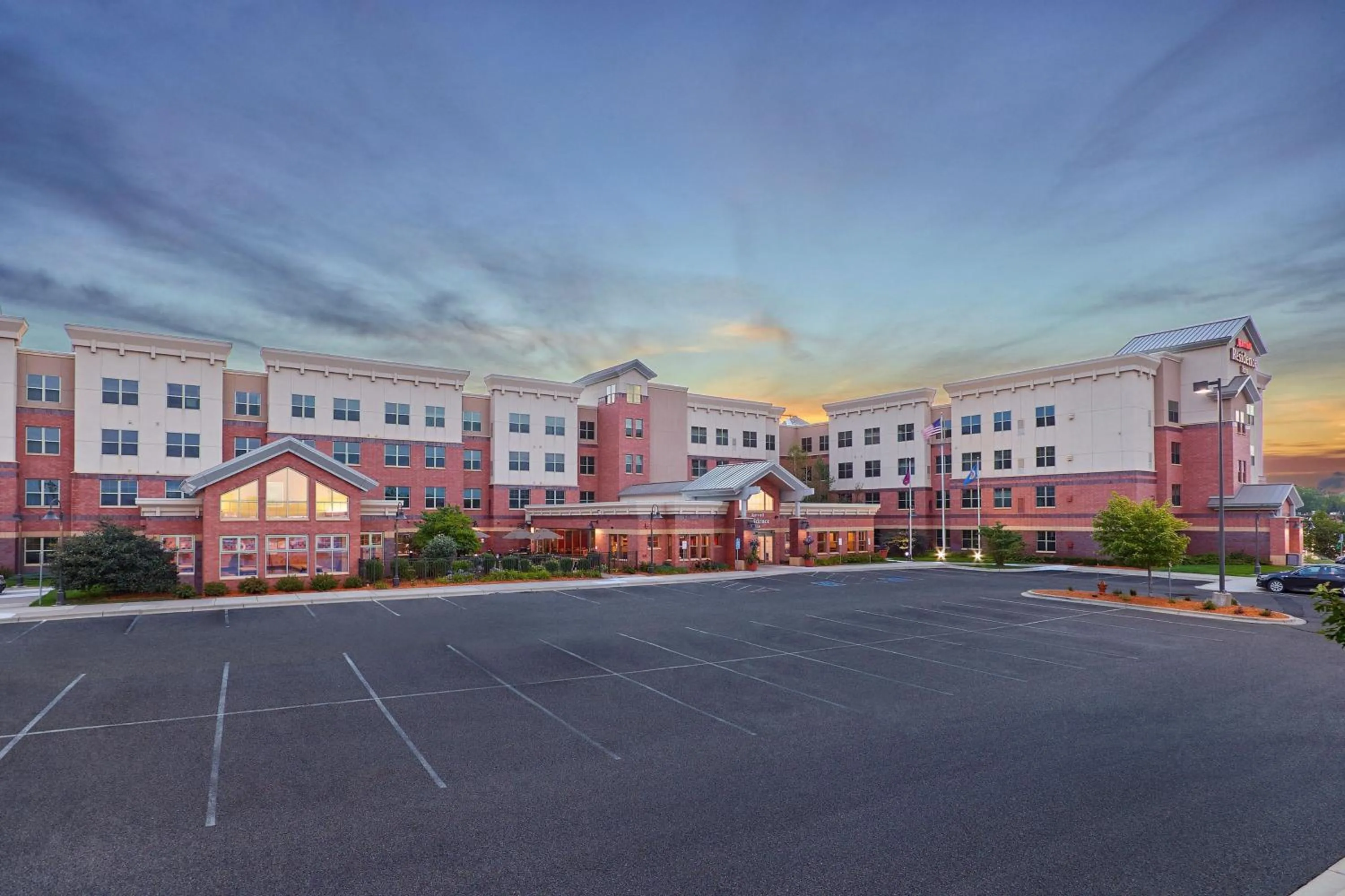 Property building in Residence Inn Minneapolis Plymouth