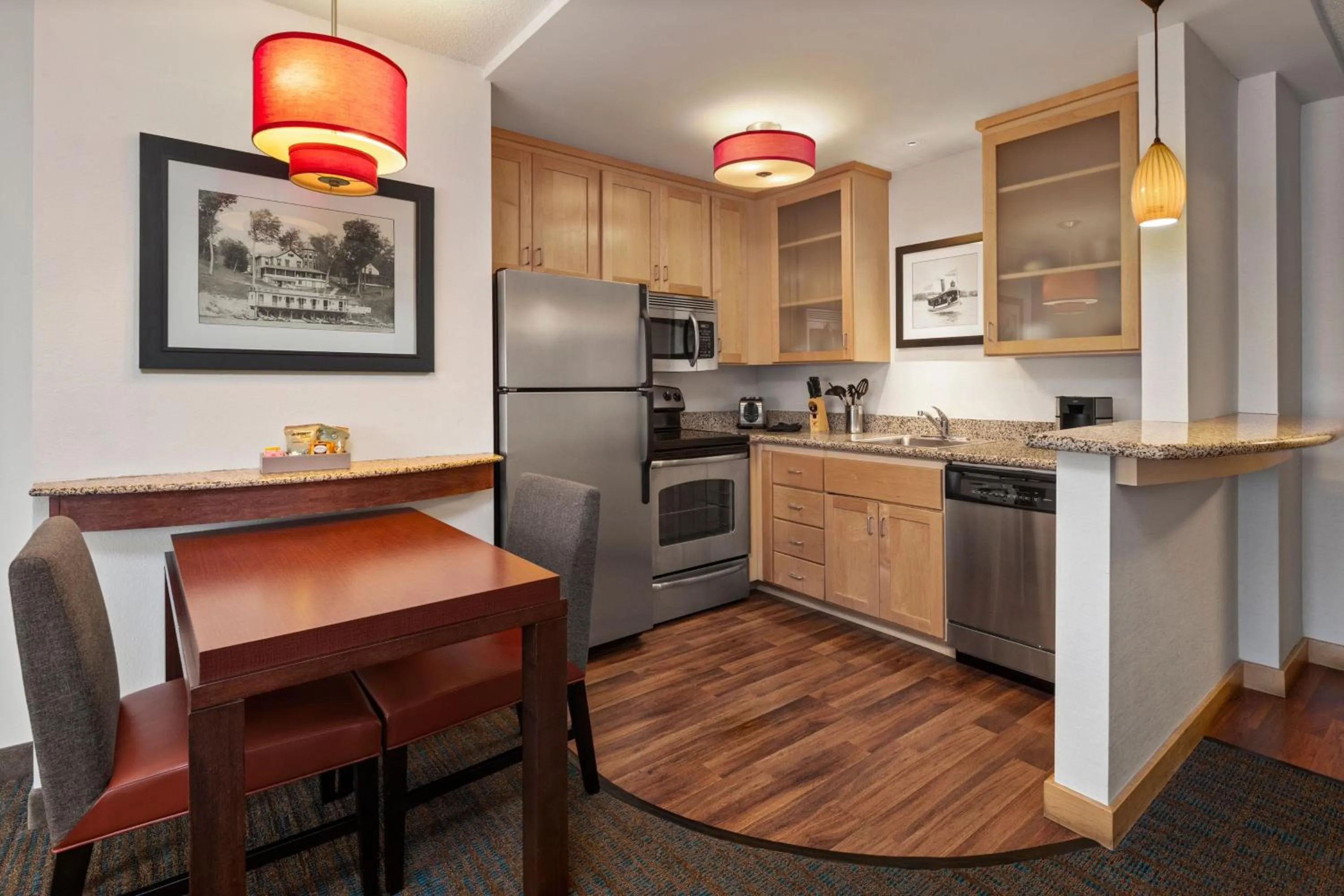 Kitchen or kitchenette in Residence Inn Minneapolis Plymouth