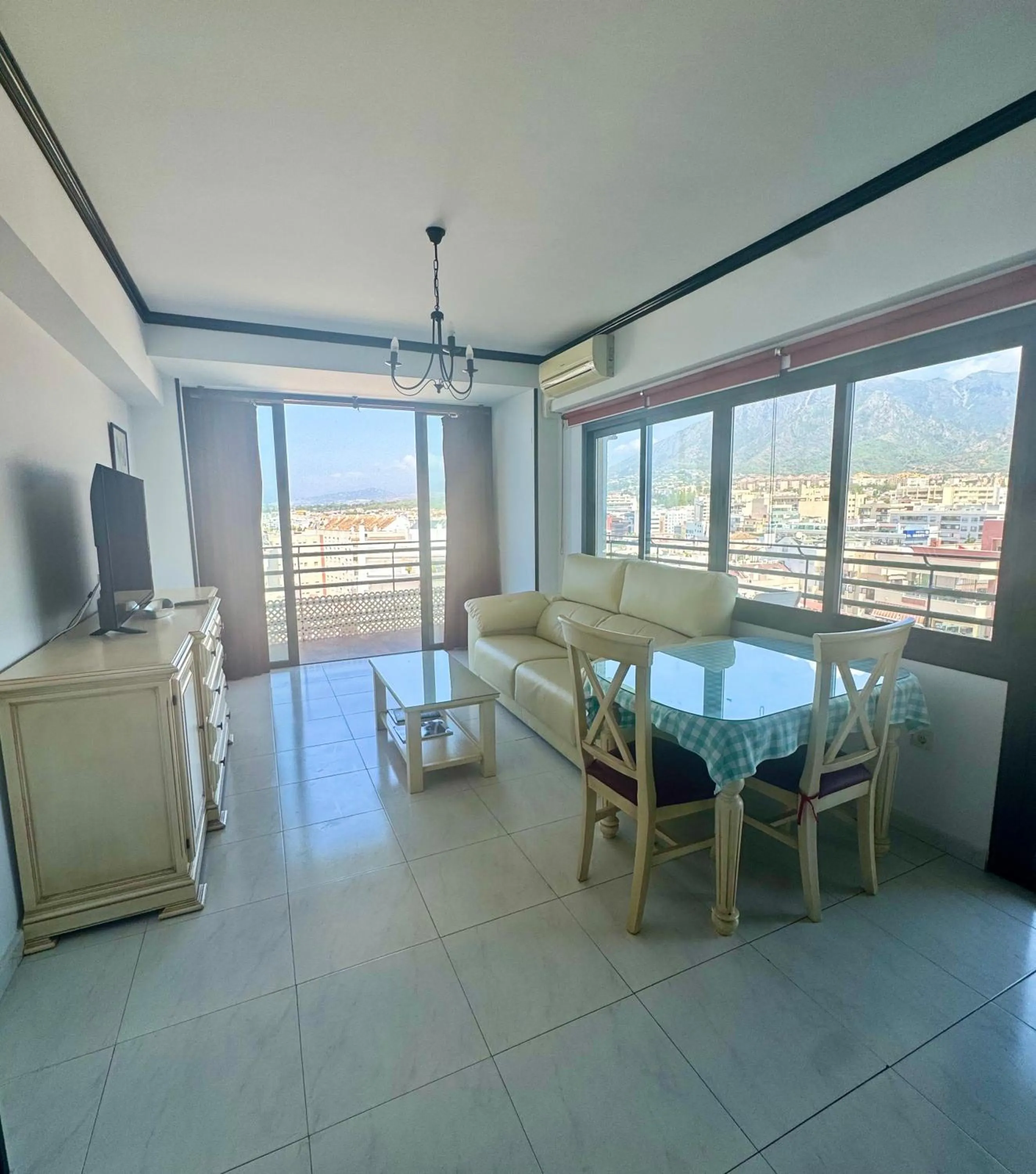 Apartamentos Mediterraneo