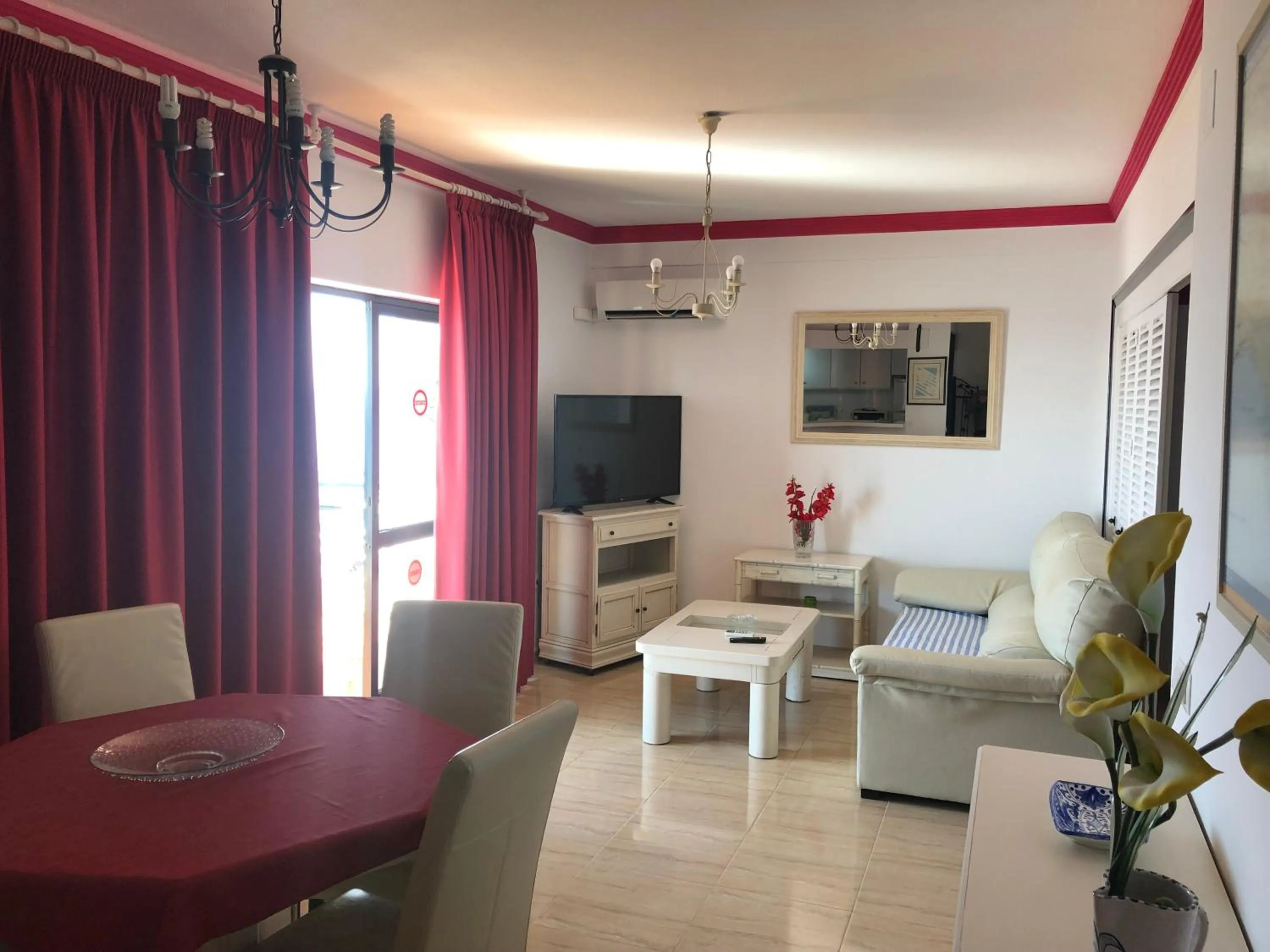 Living room in Apartamentos Mediterraneo