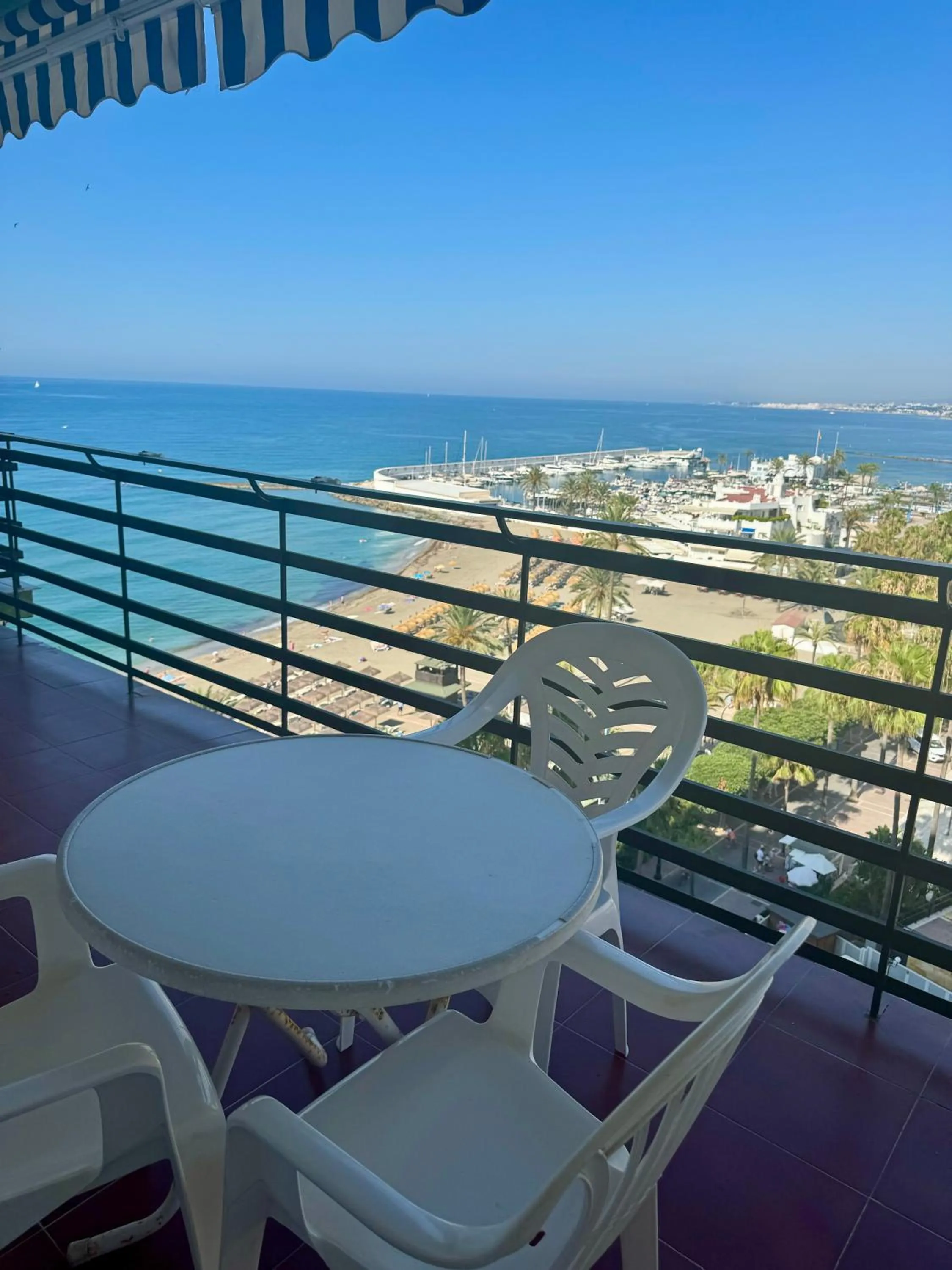 Apartamentos Mediterraneo