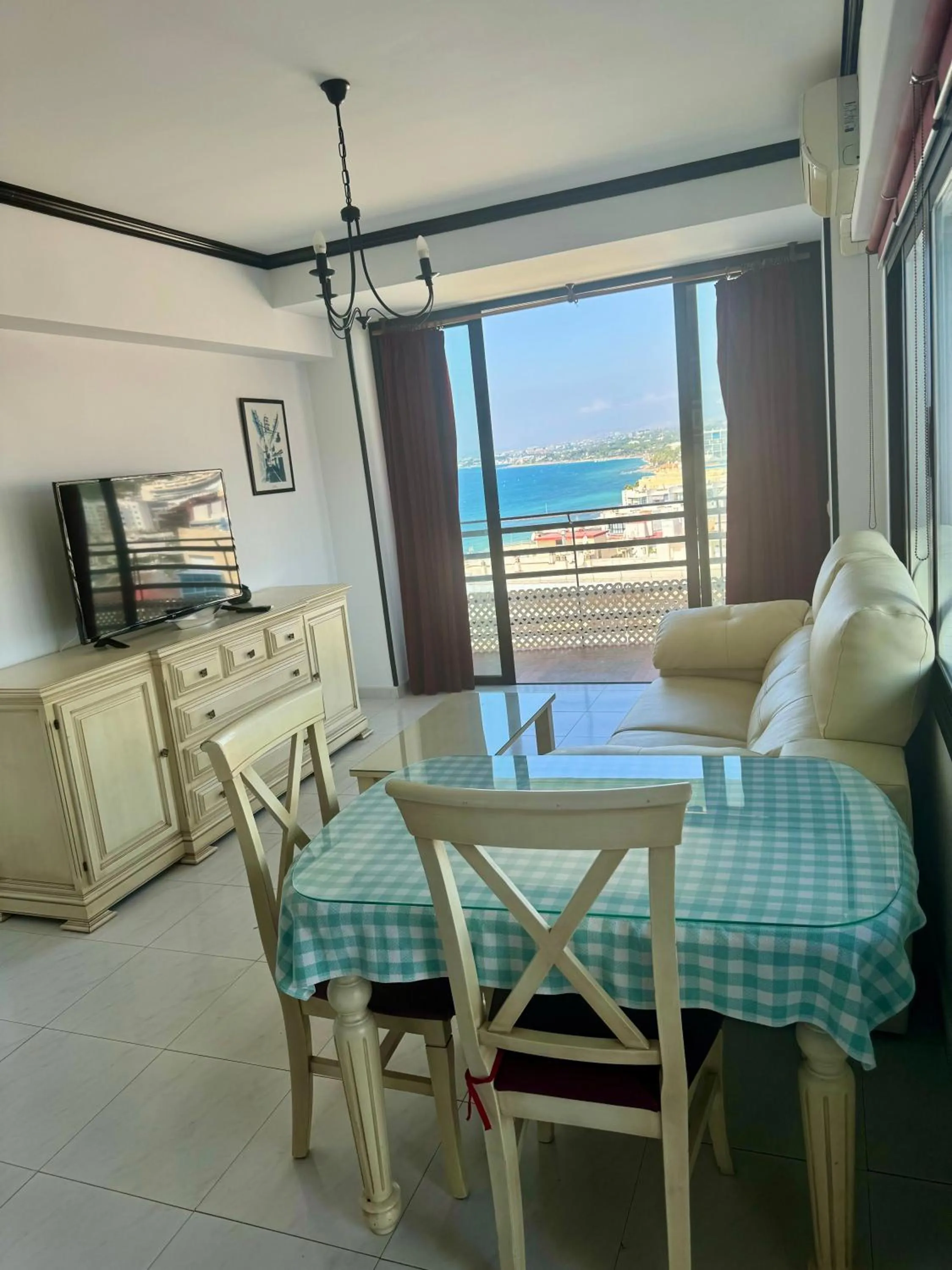 Apartamentos Mediterraneo