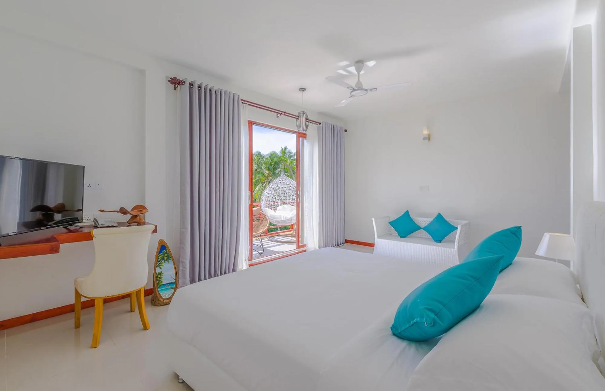 Bed in White Sand Dhigurah