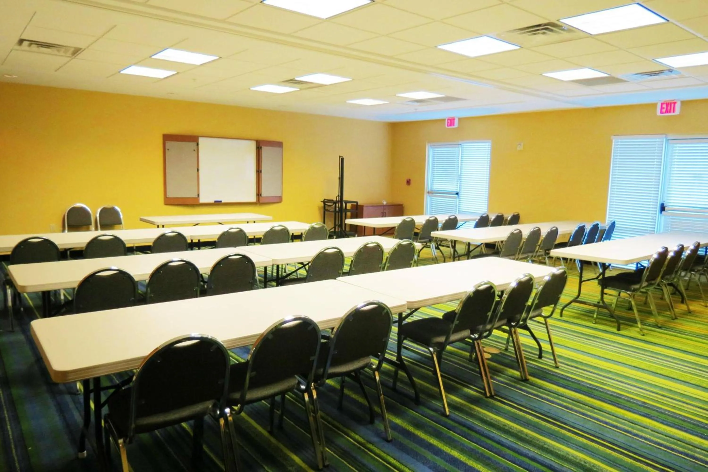 Meeting/conference room in Fairfield Inn & Suites Mount Vernon Rend Lake