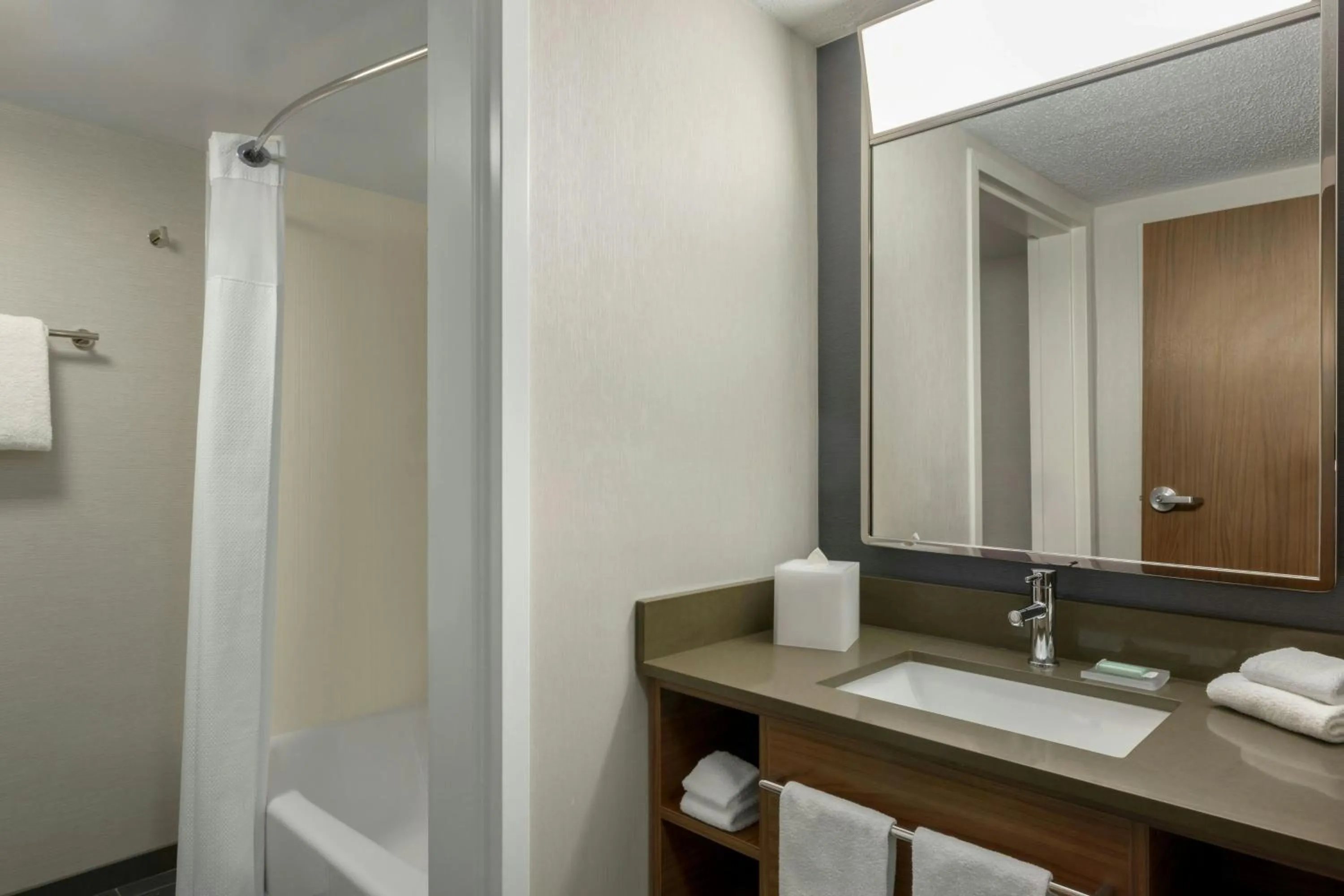 Bathroom in Courtyard by Marriott Kokomo