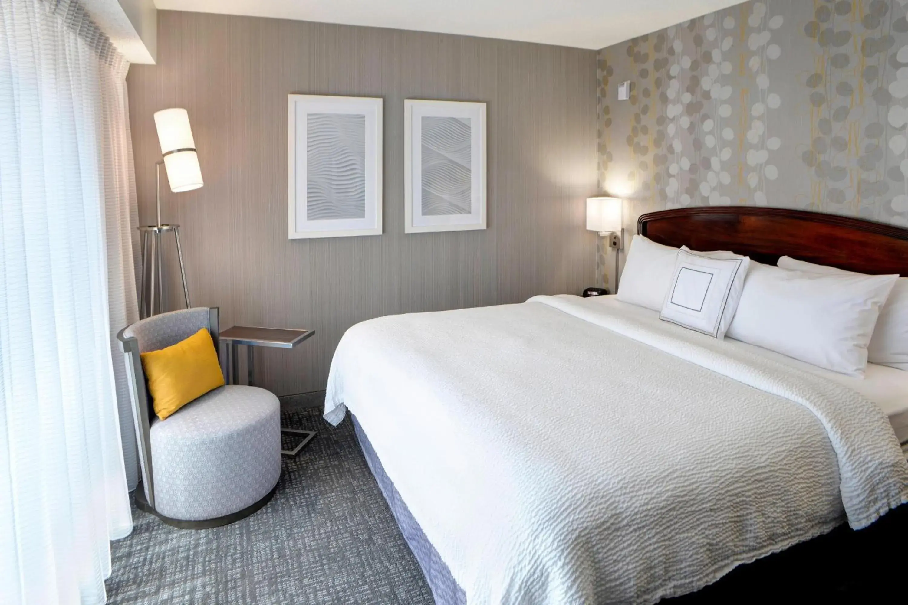 1 Bedroom 2 room Suite, 1 King, Sofa bed in Courtyard by Marriott Kokomo 1 Bedroom 2 room Suite, 1 King, Sofa bed in Courtyard by Marriott Kokomo