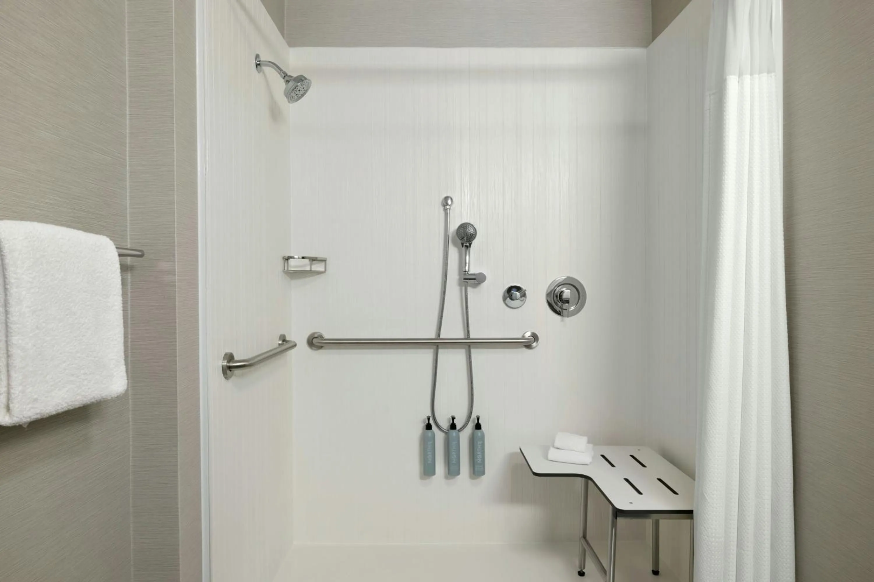 Bathroom in Courtyard by Marriott Kokomo