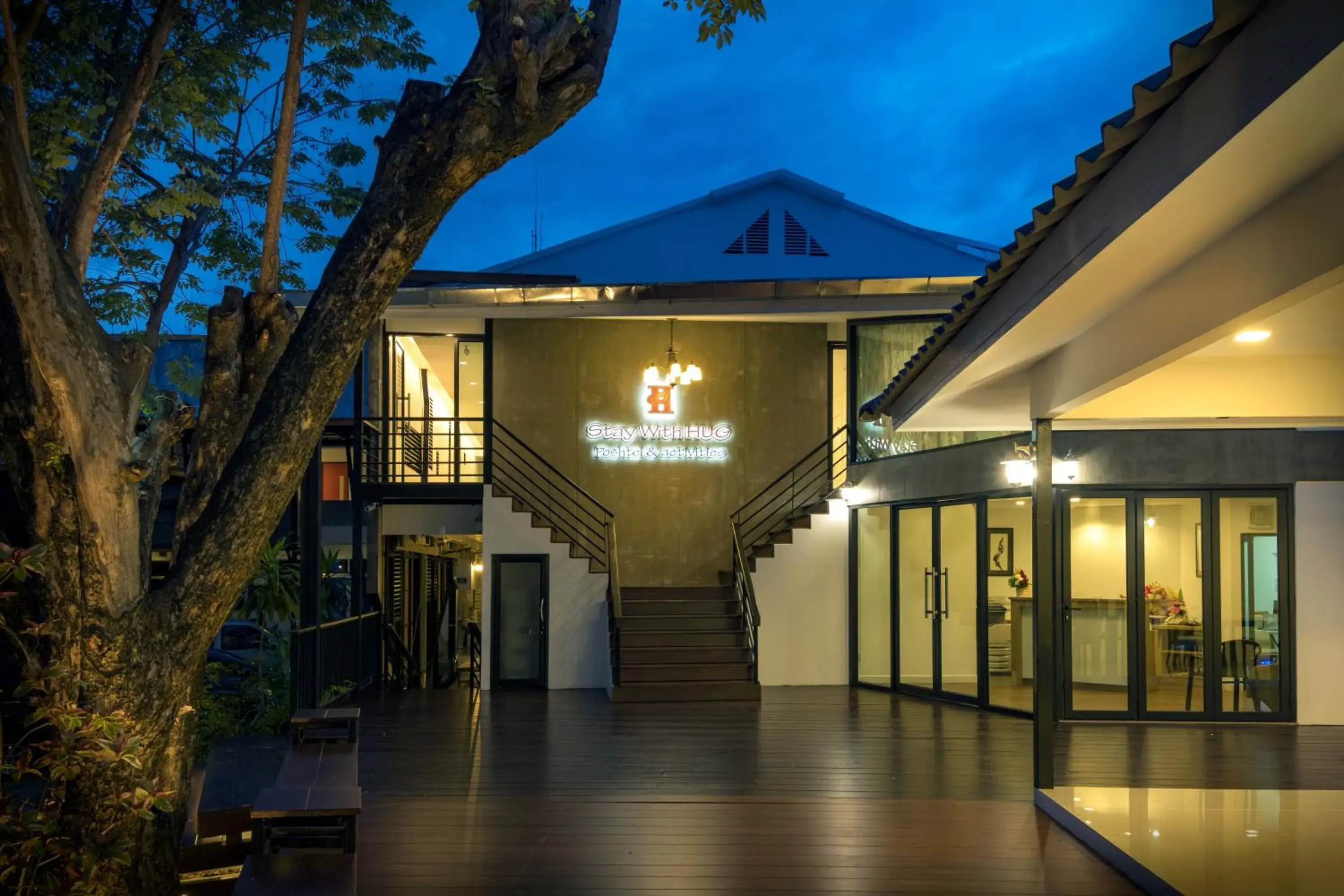 Facade/entrance in Chiangmai Midpoint Activity Hostel Facade/entrance in Chiangmai Midpoint Activity Hostel