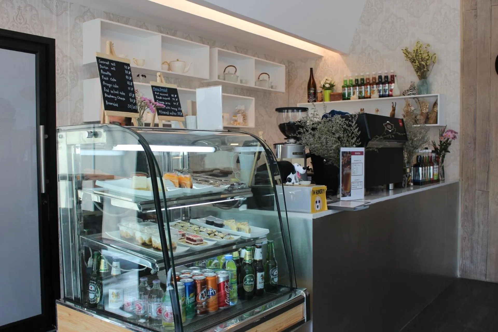 Restaurant/places to eat in Chiangmai Midpoint Activity Hostel