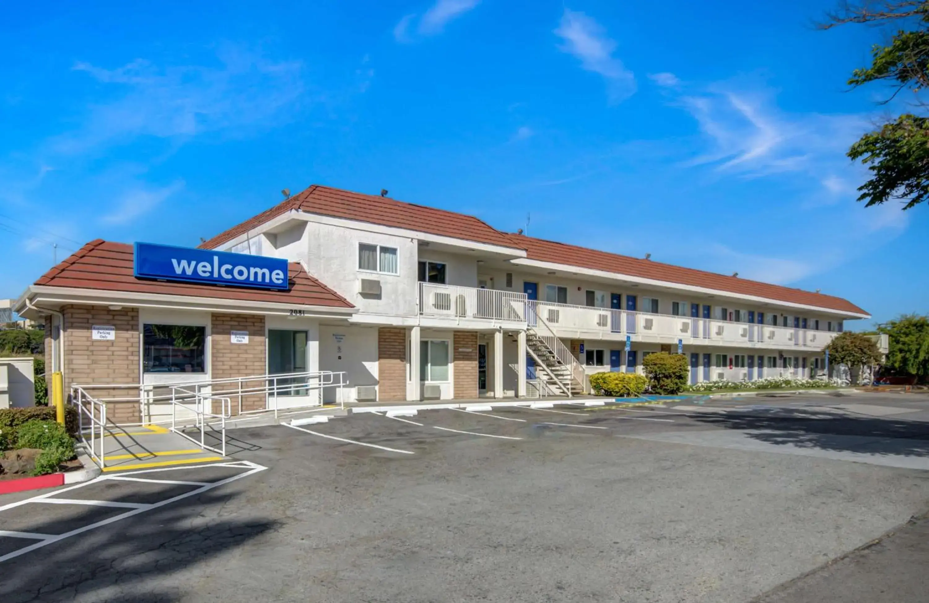 Property building in Motel 6-San Jose, CA - Airport Property building in Motel 6-San Jose, CA - Airport