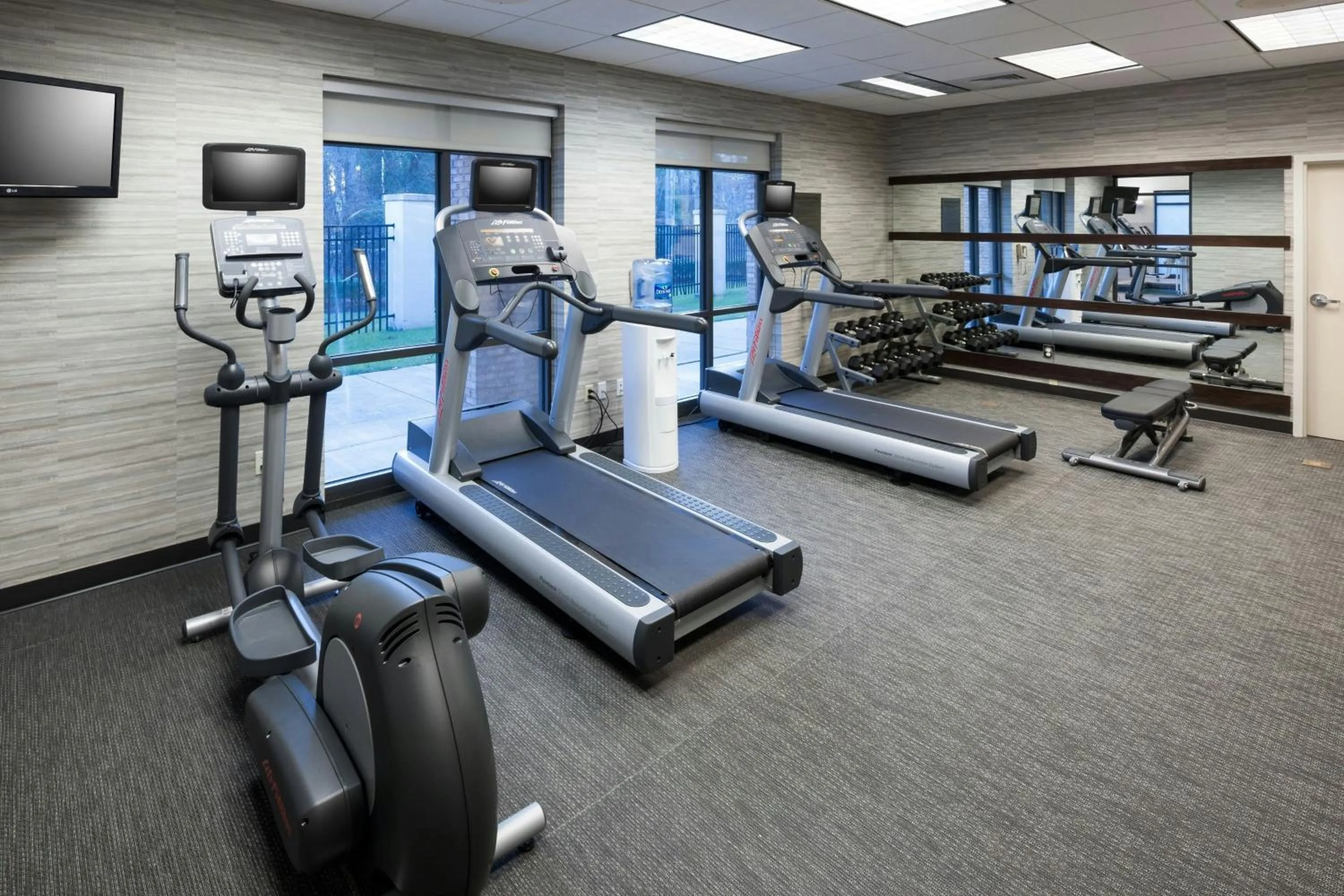 Fitness centre/facilities in Courtyard Suffolk Chesapeake
