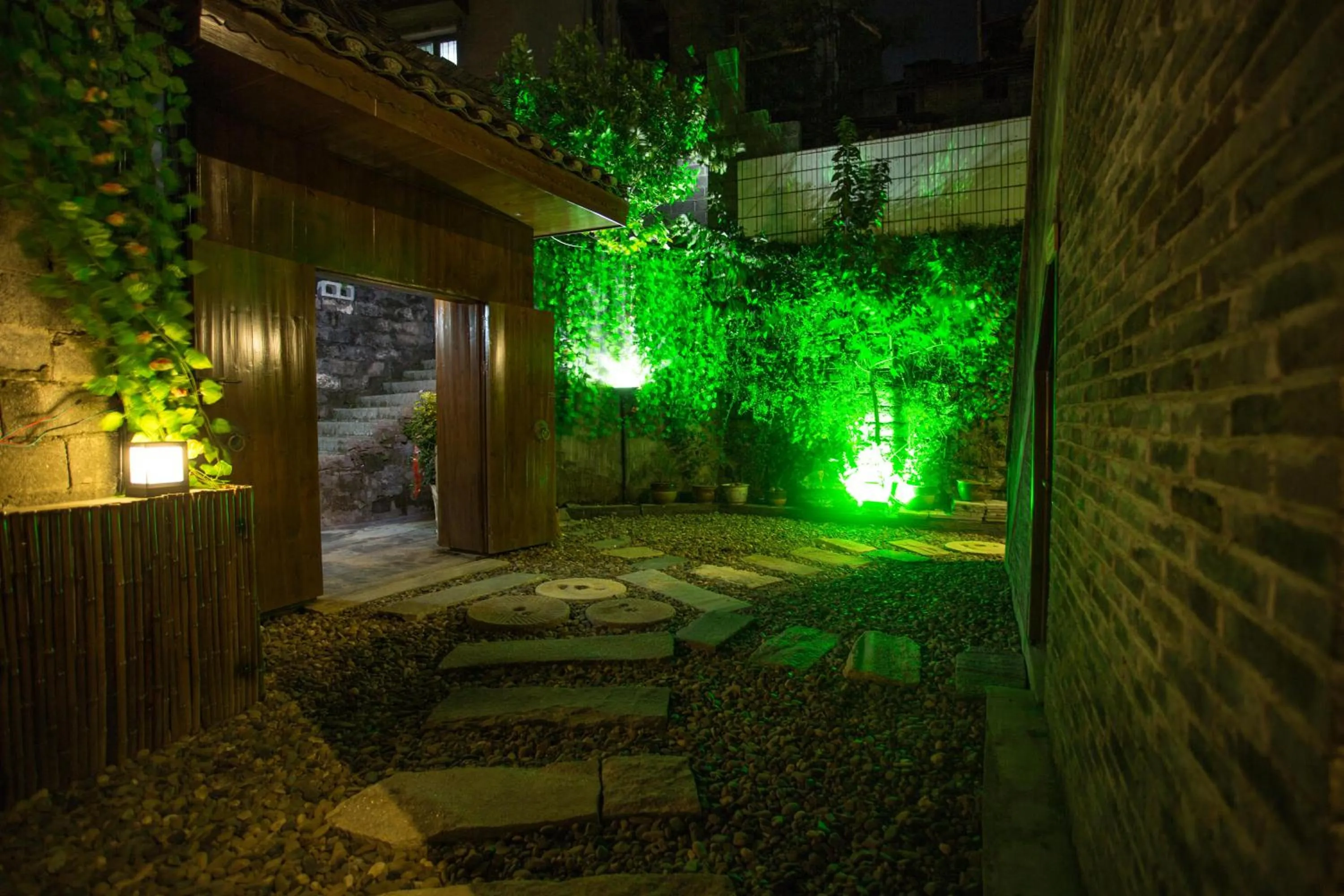 Property building in Wang Jiang Reclusive Boutique Inn