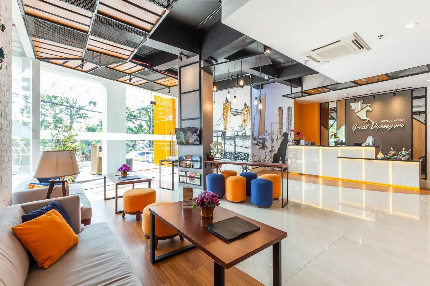 Lobby or reception in Great Diponegoro Hotel Surabaya Lobby or reception in Great Diponegoro Hotel Surabaya